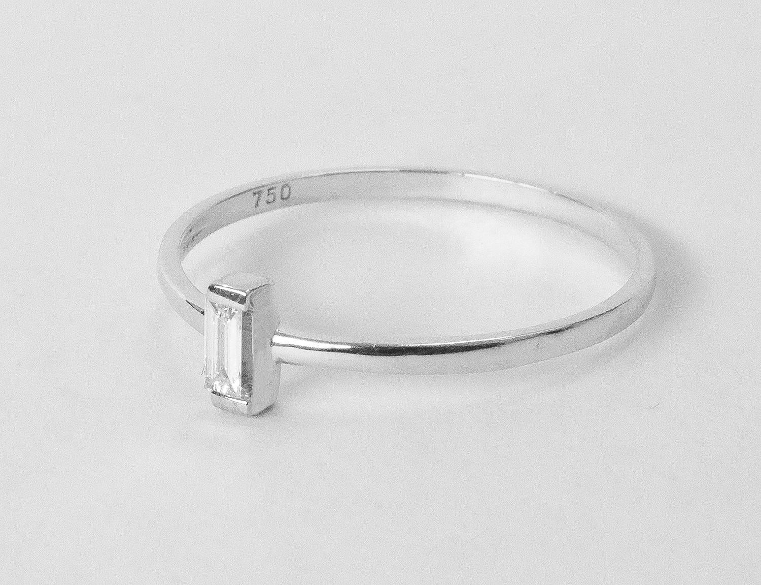 For Sale:  14k Gold Diamond Baguette Ring Engagement Ring 4