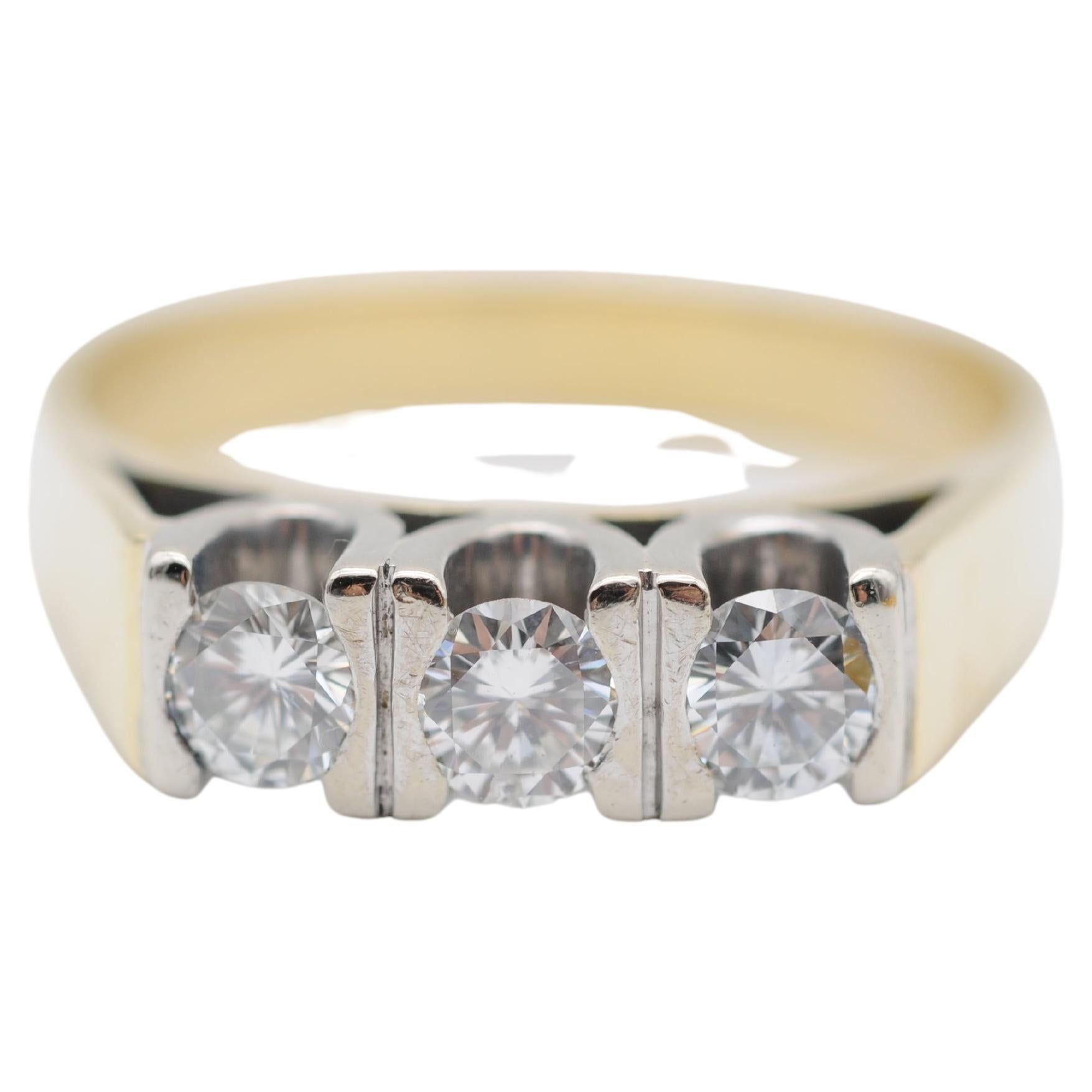14k Gold Diamond Band Ring of 0.60 Carat For Sale