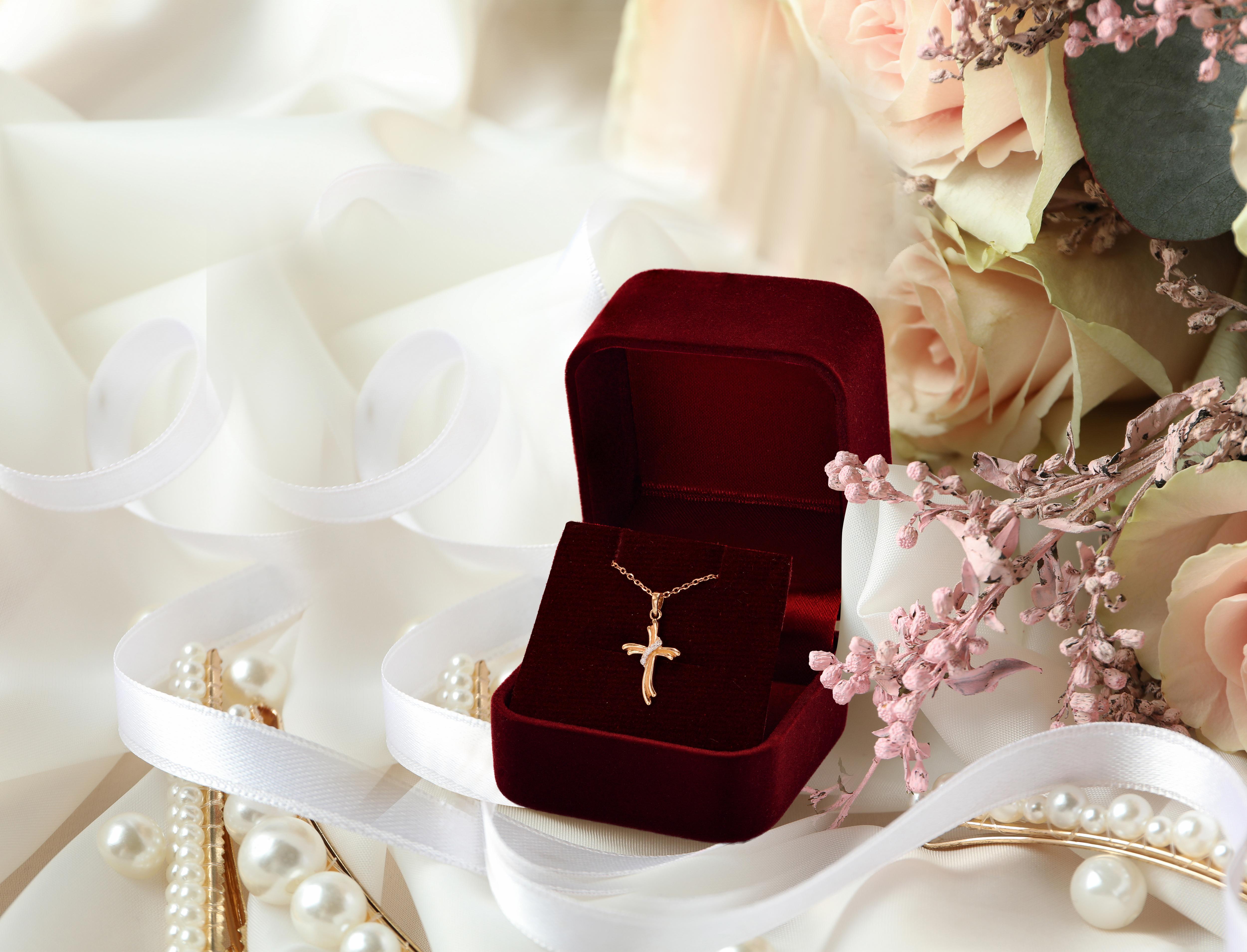 14k Gold Diamond Cross Necklace Diamond Cross Pendant Communion Gift For Sale 6