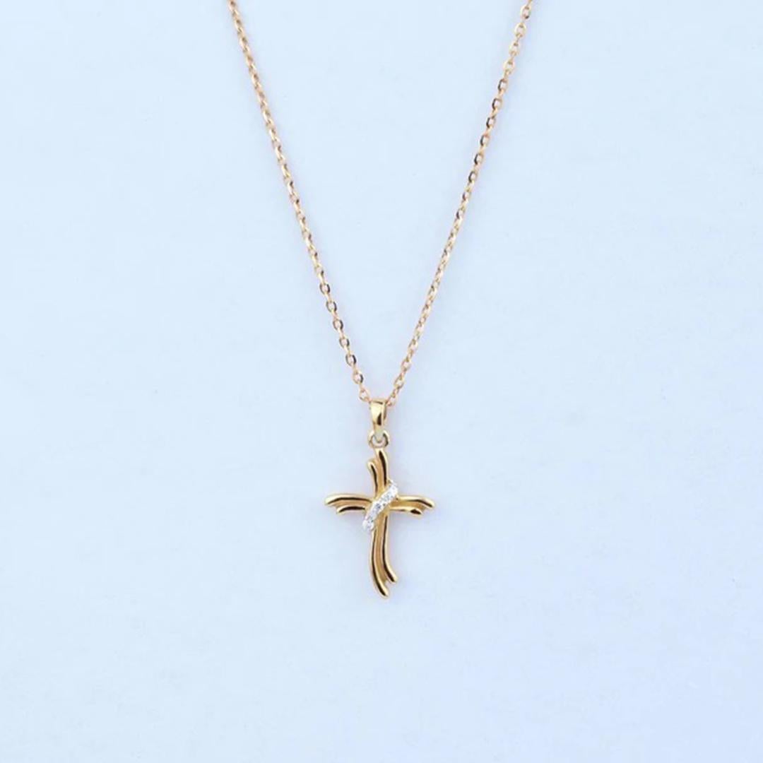 14k Gold Diamond Cross Necklace Diamond Cross Pendant Communion Gift In New Condition For Sale In Bangkok, TH