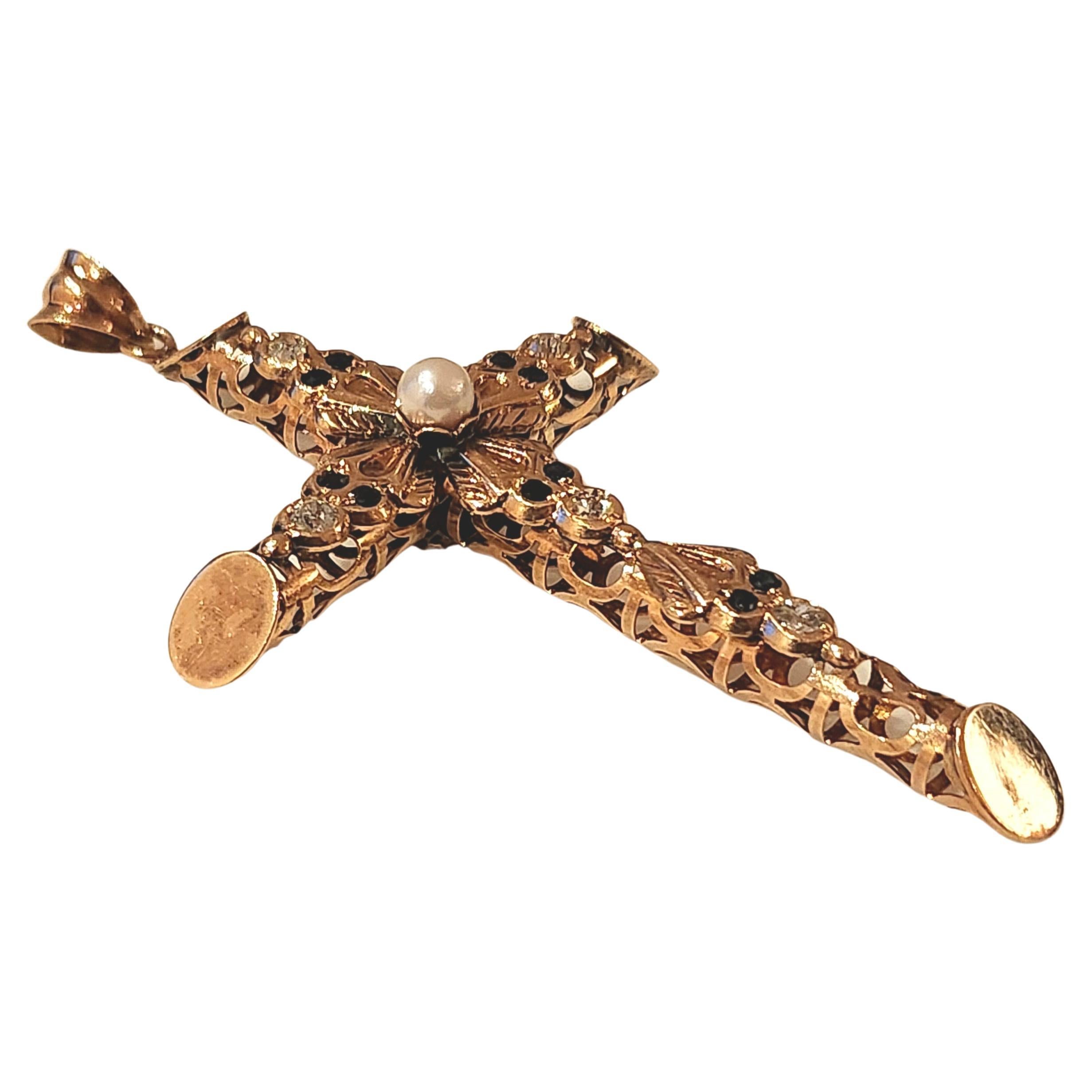 Antique Diamond Gold Cross Pendant In Good Condition For Sale In Cairo, EG