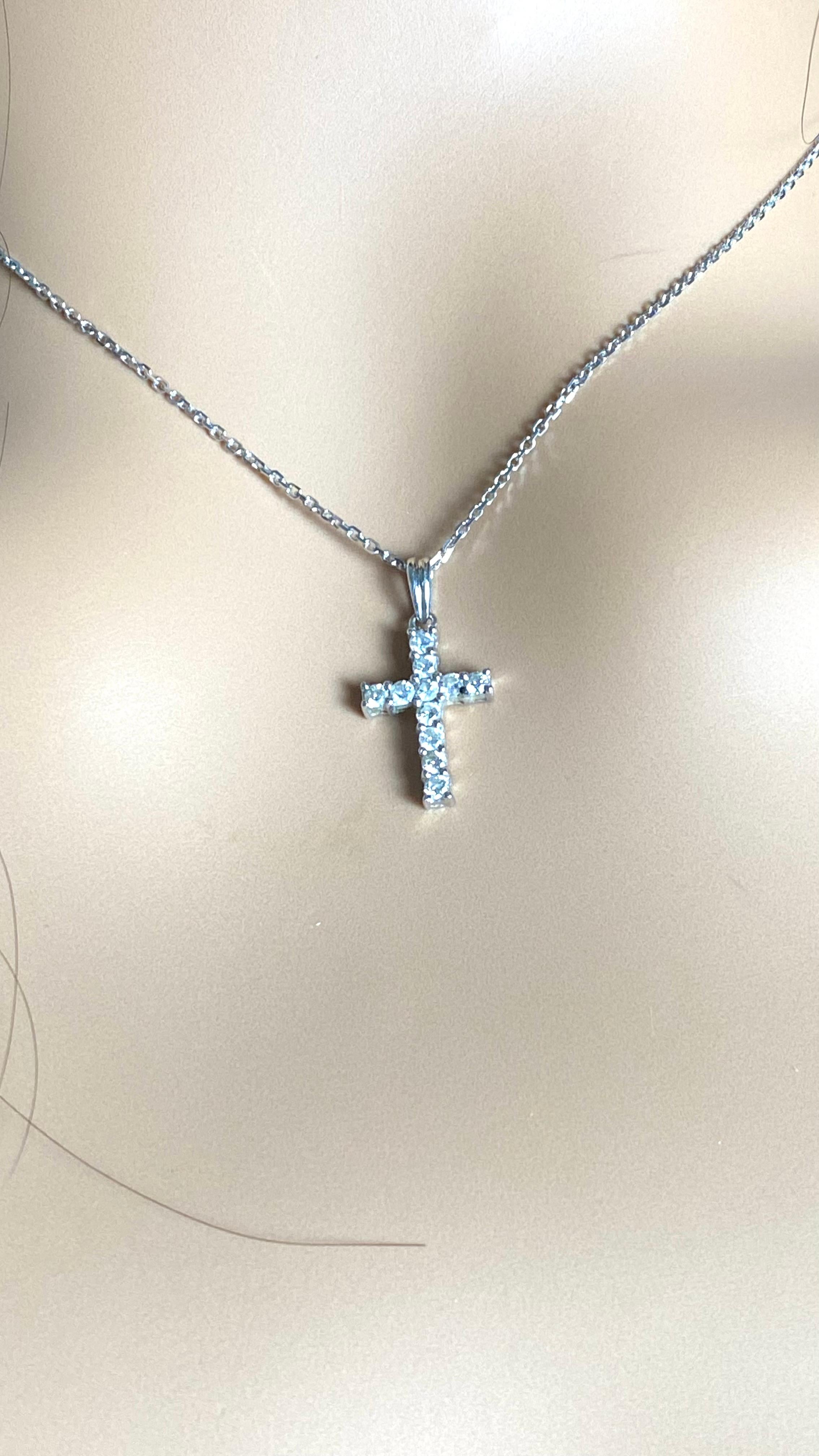 14k Gold Diamond Cross Pendant Necklace 1