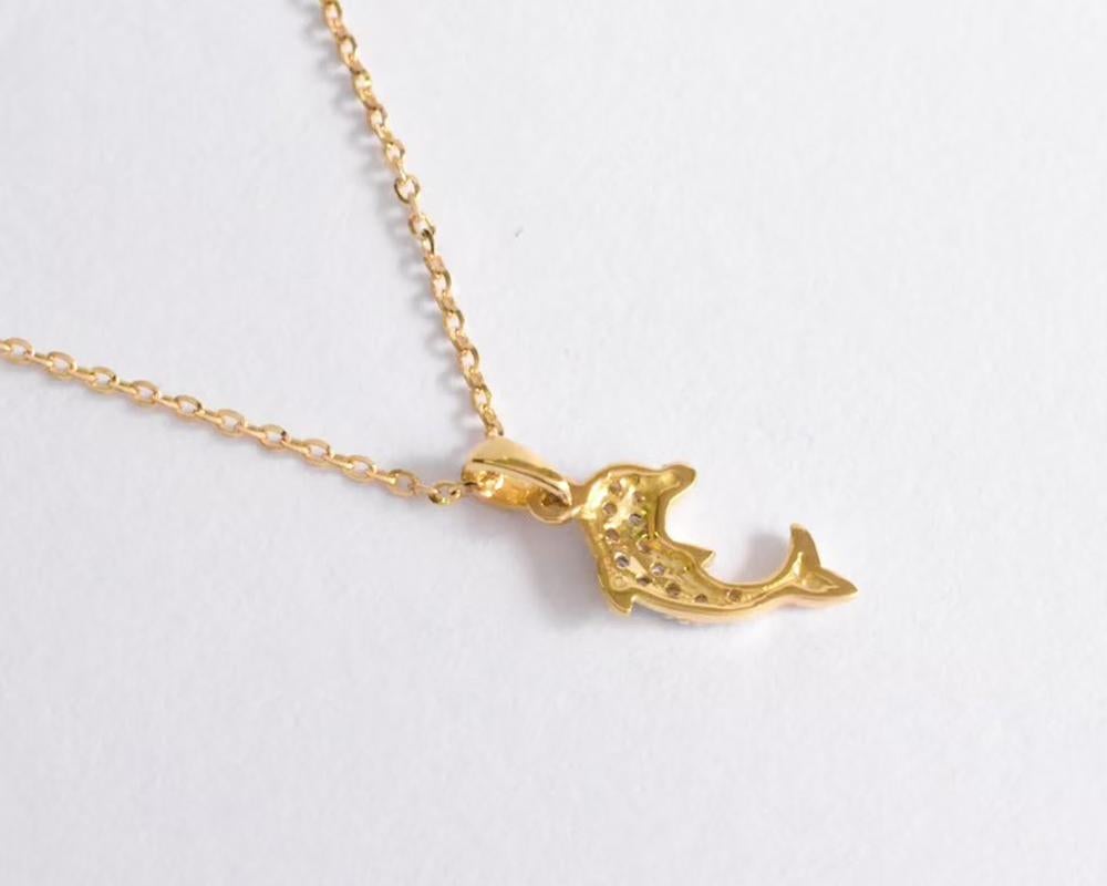 Round Cut 14k Gold Diamond Dolphin Necklace Sea Life Dainty Dolphin Charm For Sale