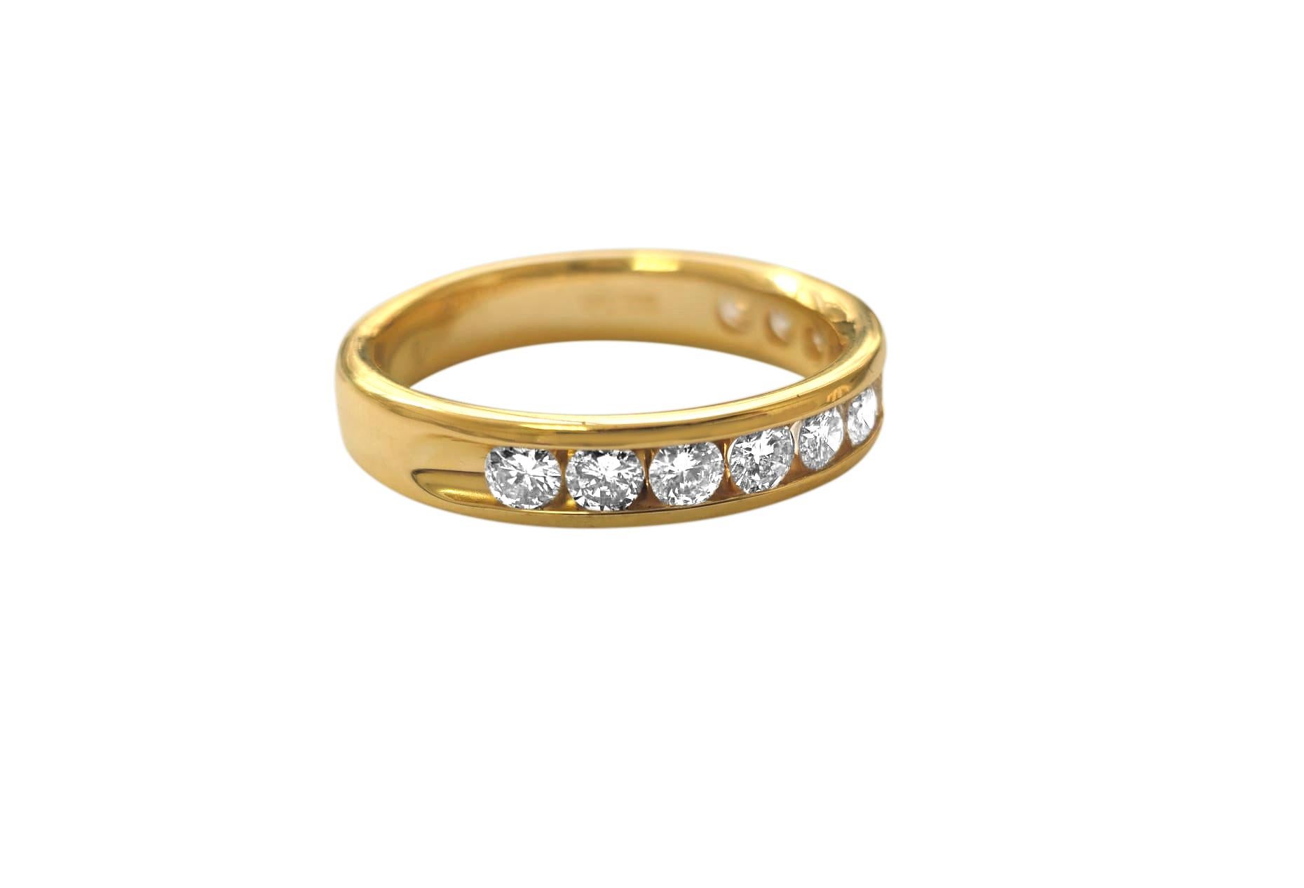 Elevate your love with this exquisite 14k engagement diamond band ring, featuring 1 carat total weight diamonds. Set in SI1 clarity and F-G color, this ring sparkles beautifully. Weighing 5.4 grams and sized for a US 8.75, it's an enduring symbol of