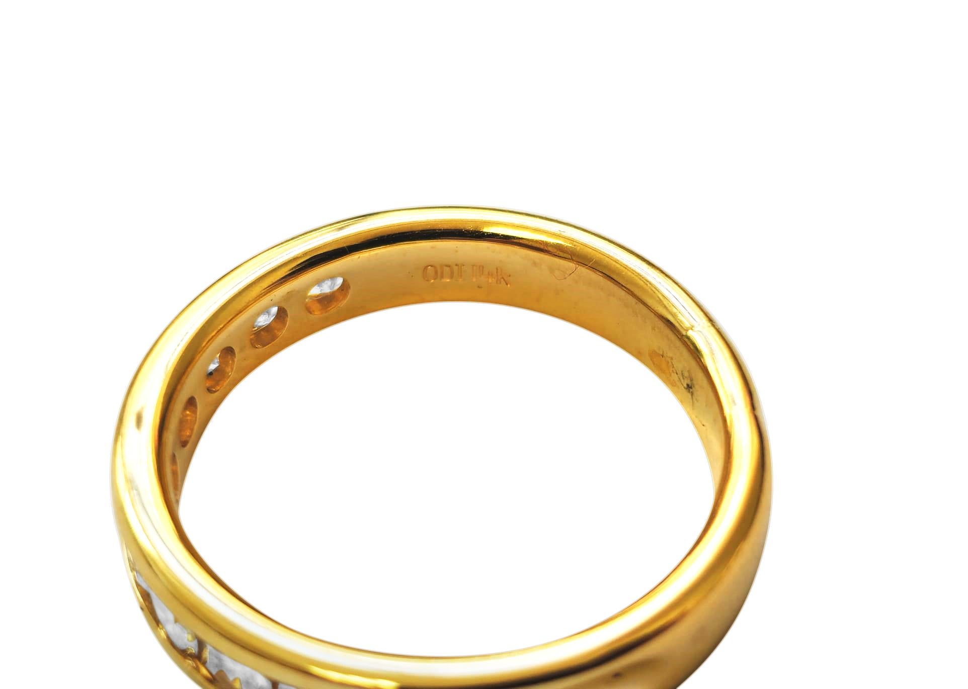 14k Gold & Diamond Engagement Band Ring In Excellent Condition For Sale In Miami, FL