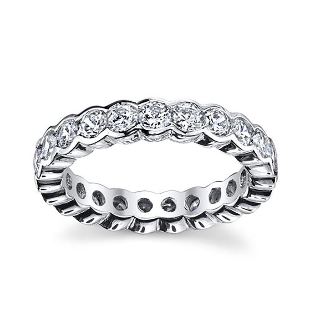 Im Angebot: 14K Gold Diamant Eternity Band 1,50 Karat () 2