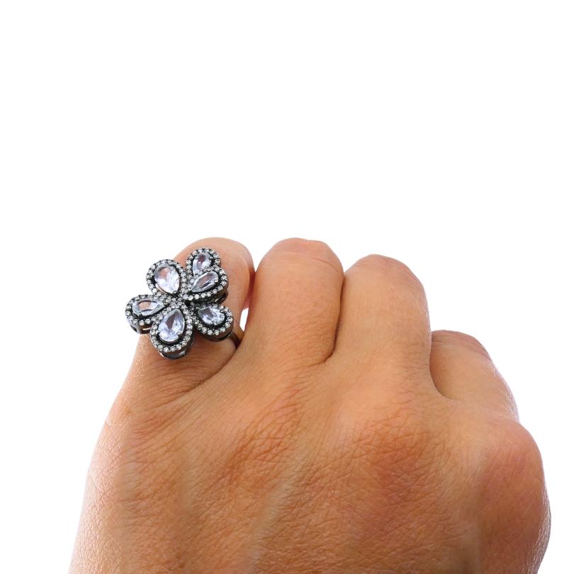 Taille mixte Or 14k  Bague de cocktail à fleurs en diamant en vente
