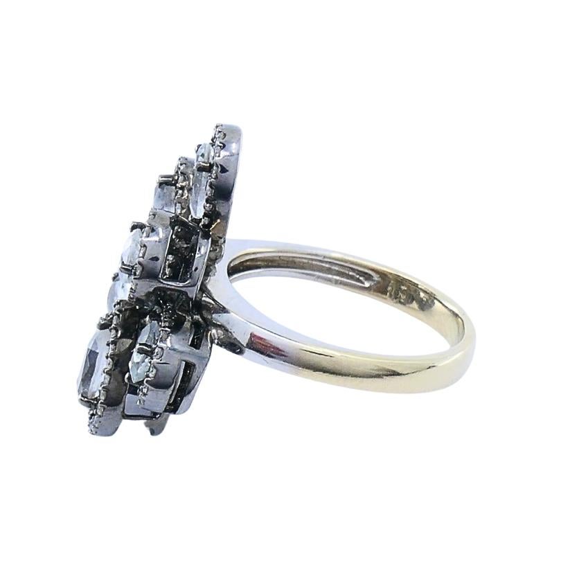 Or 14k  Bague de cocktail à fleurs en diamant Bon état - En vente à Beverly Hills, CA