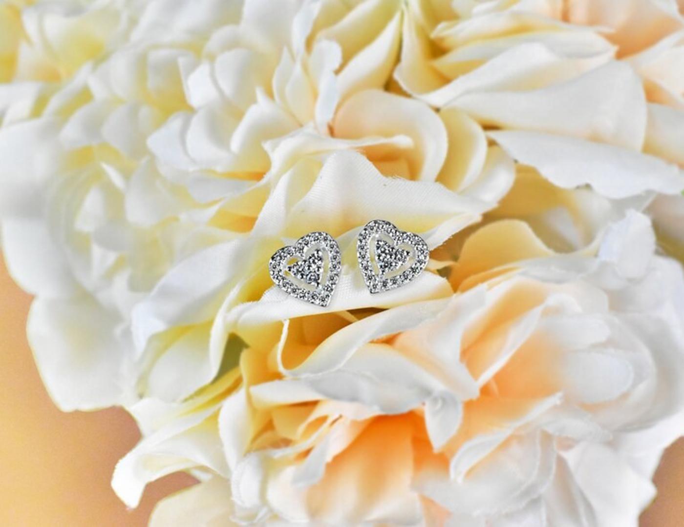 14k Gold Diamond Heart Stud Earrings Bride Earrings For Sale 1
