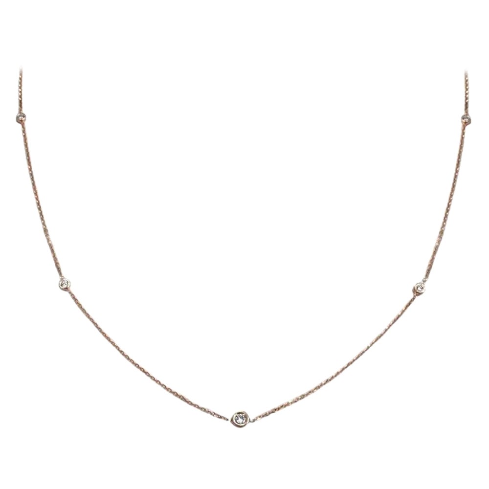 Collana con solitario in oro 14k Collana con stazione di diamanti in vendita