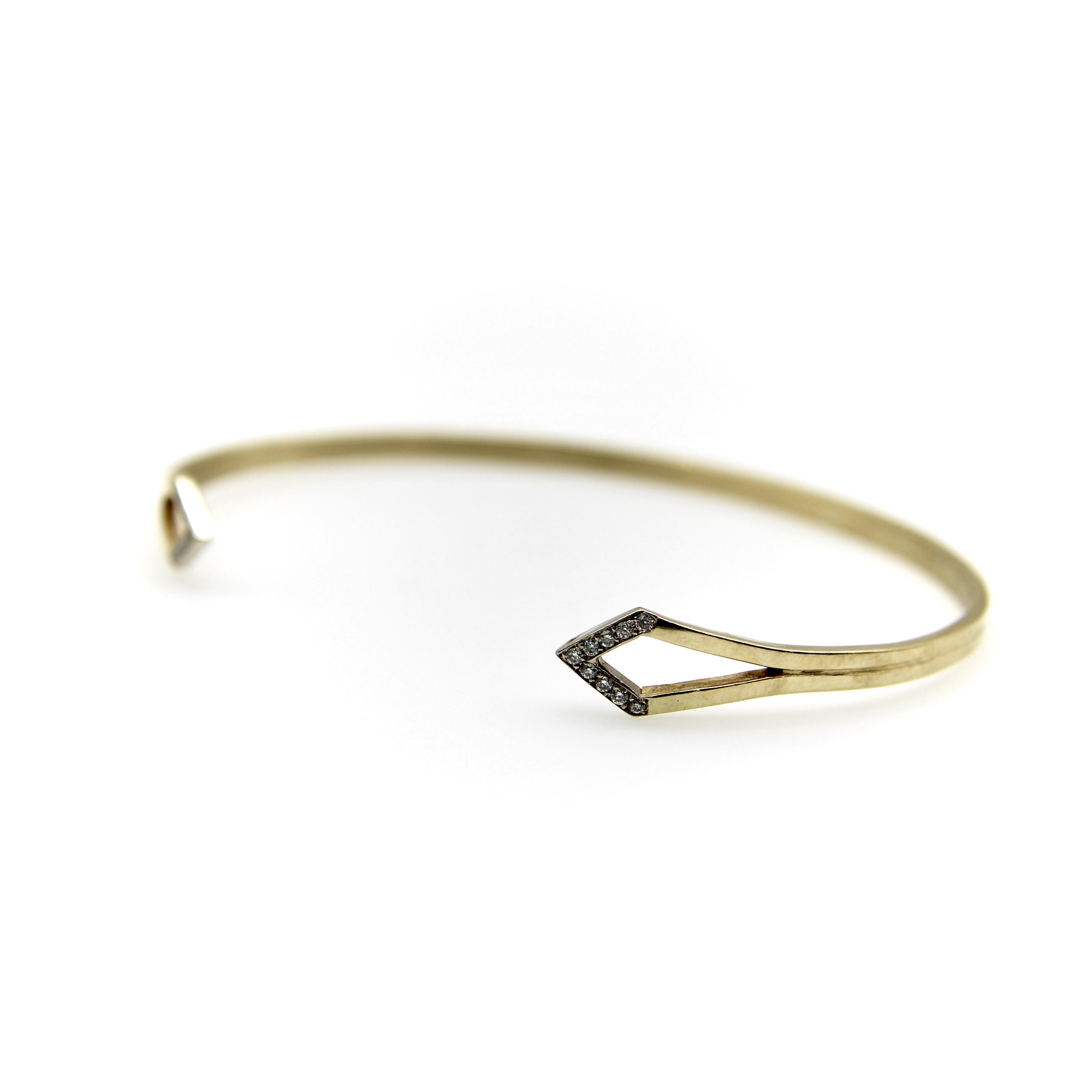 14K Gold Diamond Tipped Cuff Bracelet by Kimberly Doyle In Good Condition For Sale In Venice, CA
