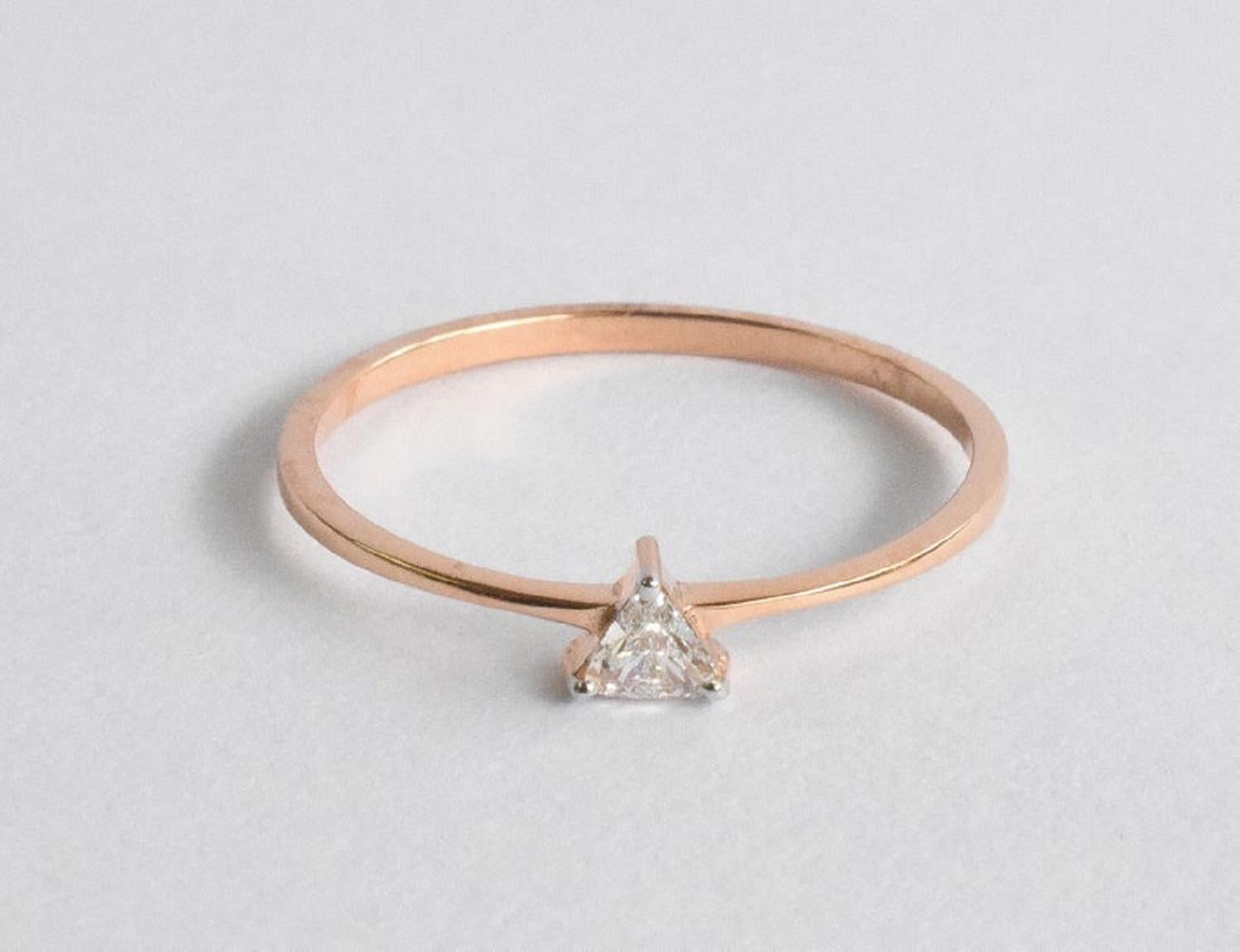For Sale:  14k Gold Diamond Triangle Solitaire Diamond Triangle Ring 2
