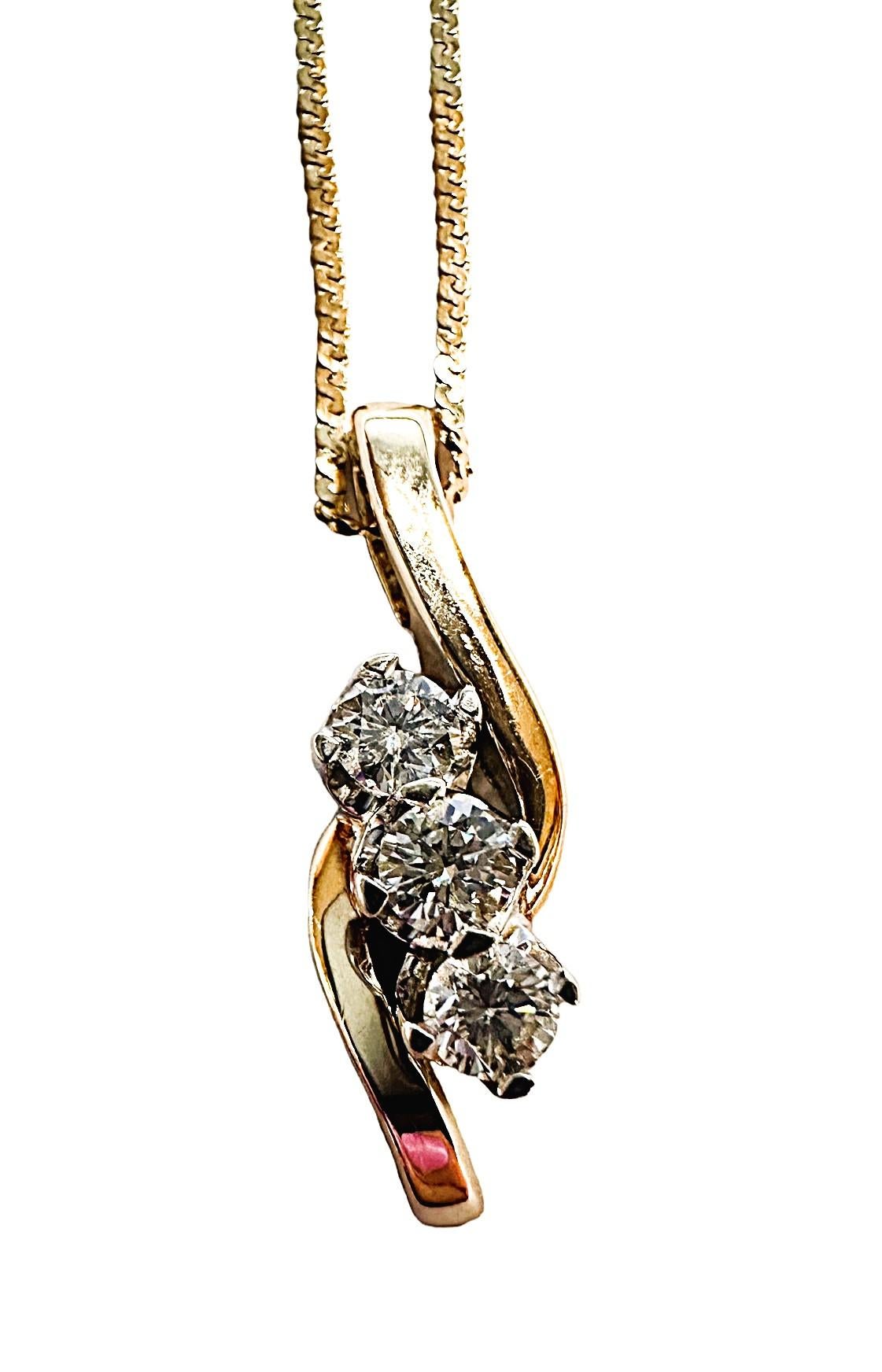 14K Gold .55 Carat Diamond Trio Pendant Necklace w/By-Pass Influences In Excellent Condition For Sale In Eagan, MN