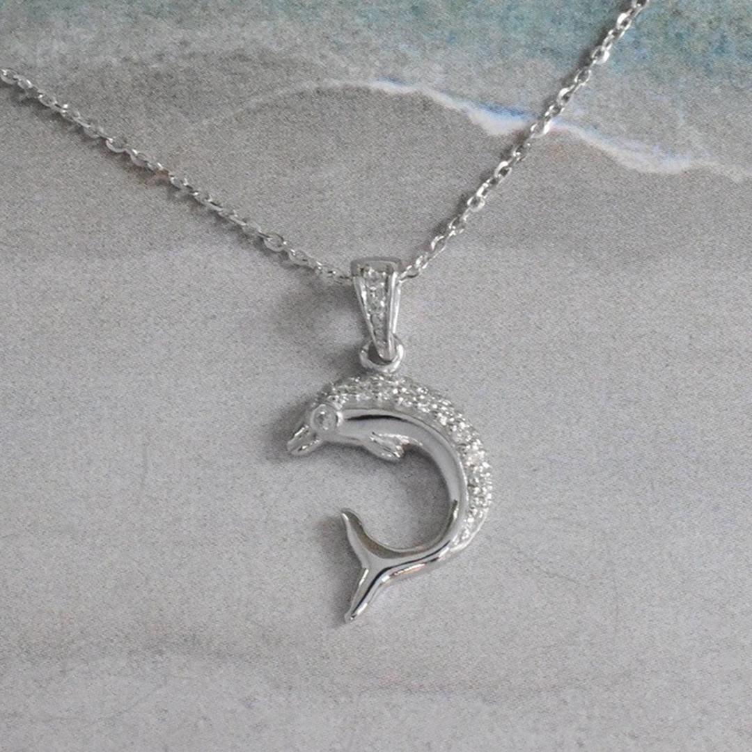 Women's or Men's 14k Gold Dolphin Necklace Nautical Marine Beach Dolphin Pendant For Sale