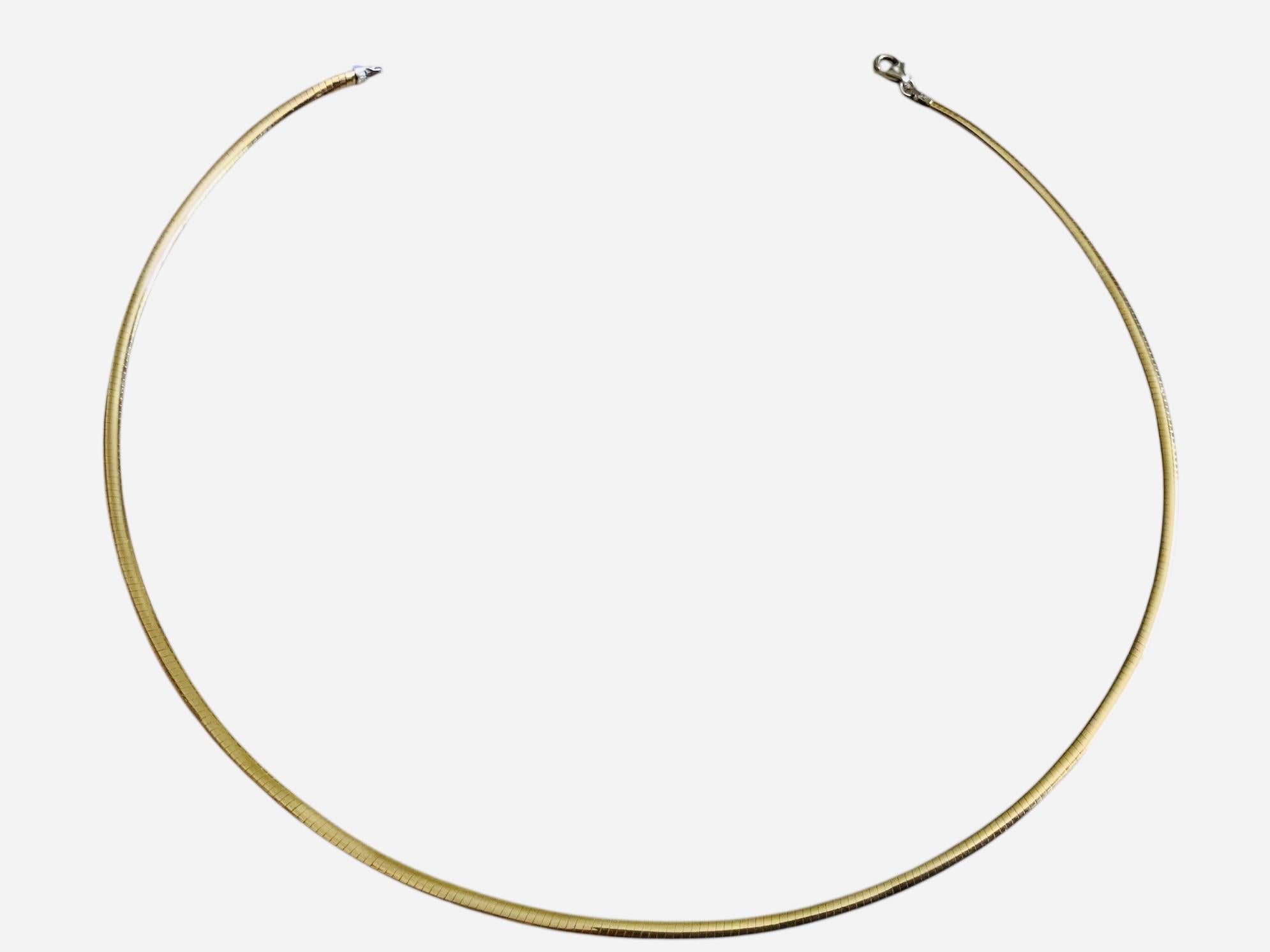Collar de Eslabones Omega de Oro de 14 K de Doble Tono en venta 2