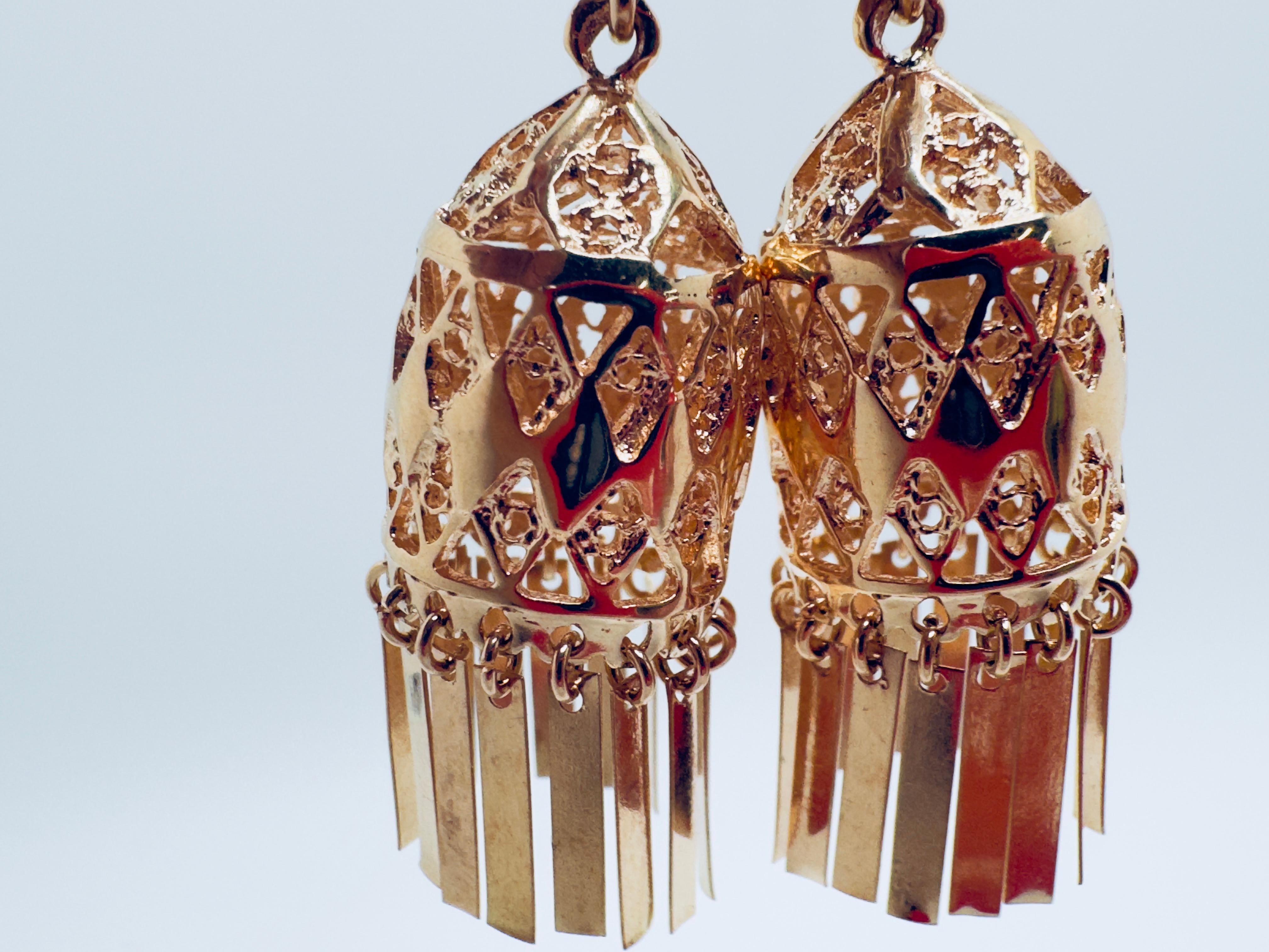 Pendientes colgantes Jhumka de oro de 14 quilates con filigrana de Dubai Art Decó en venta