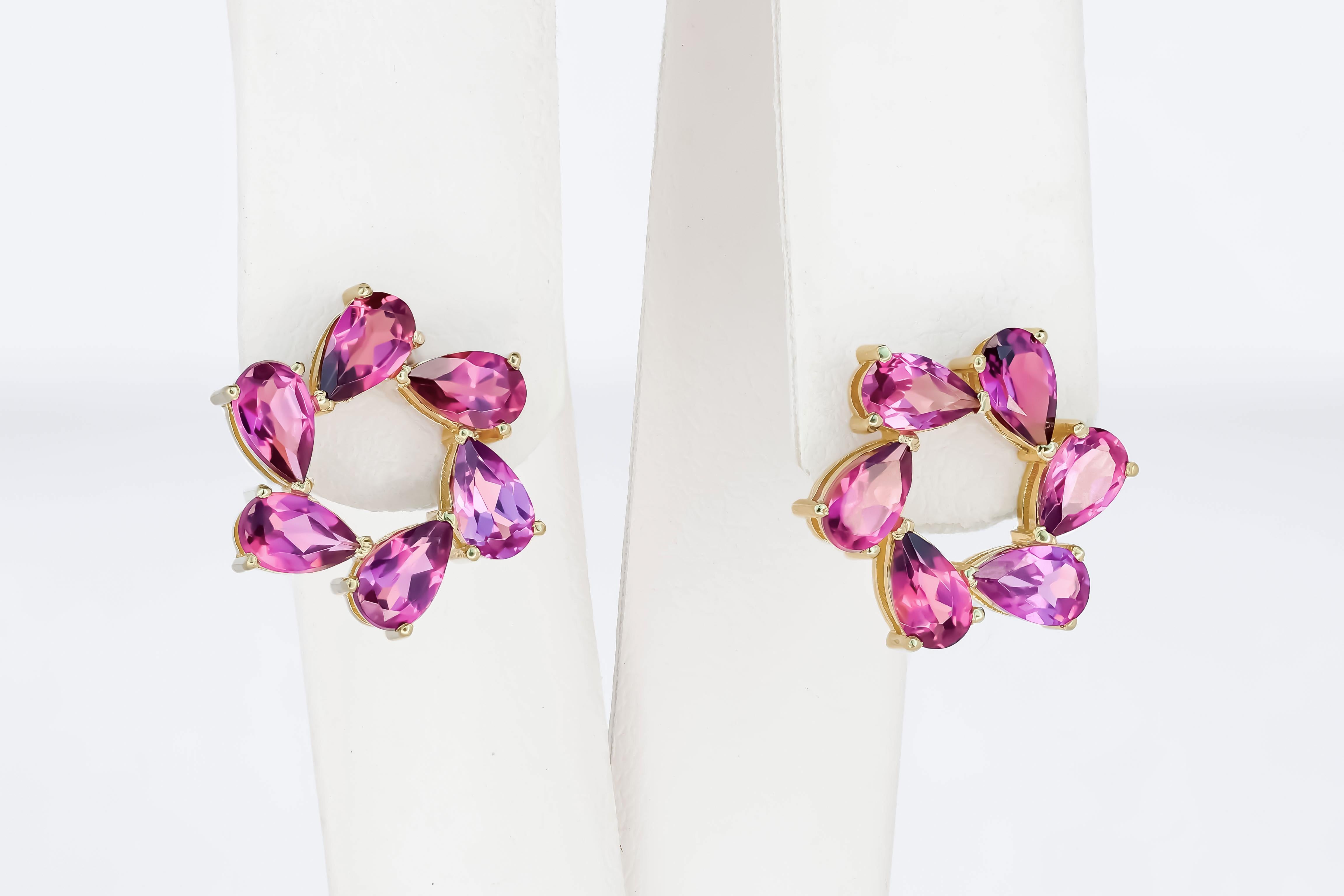 Modern 14k gold earrings studs with garnets