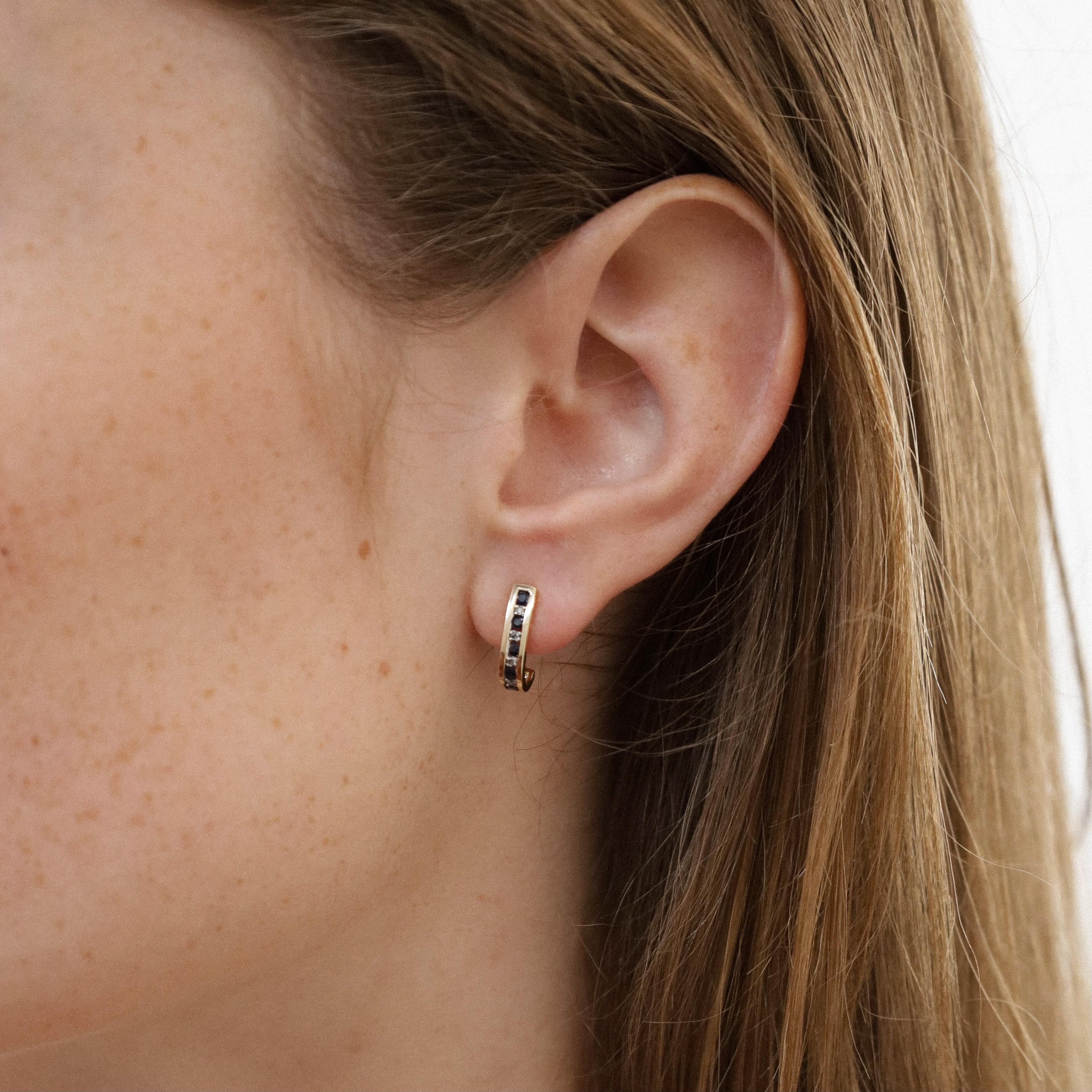 14k gold earrings with 5 blue sapphires and 5 brilliant cut diamonds For Sale 5
