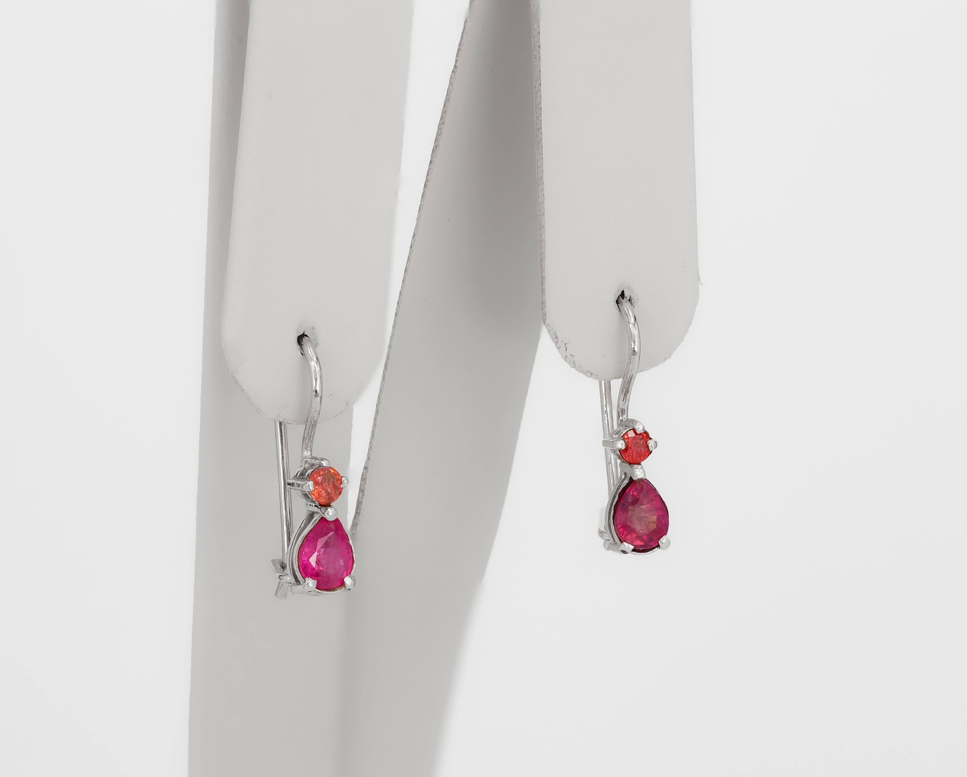 14k Gold Earrings with Pear Rubies and Sapphires For Sale 2