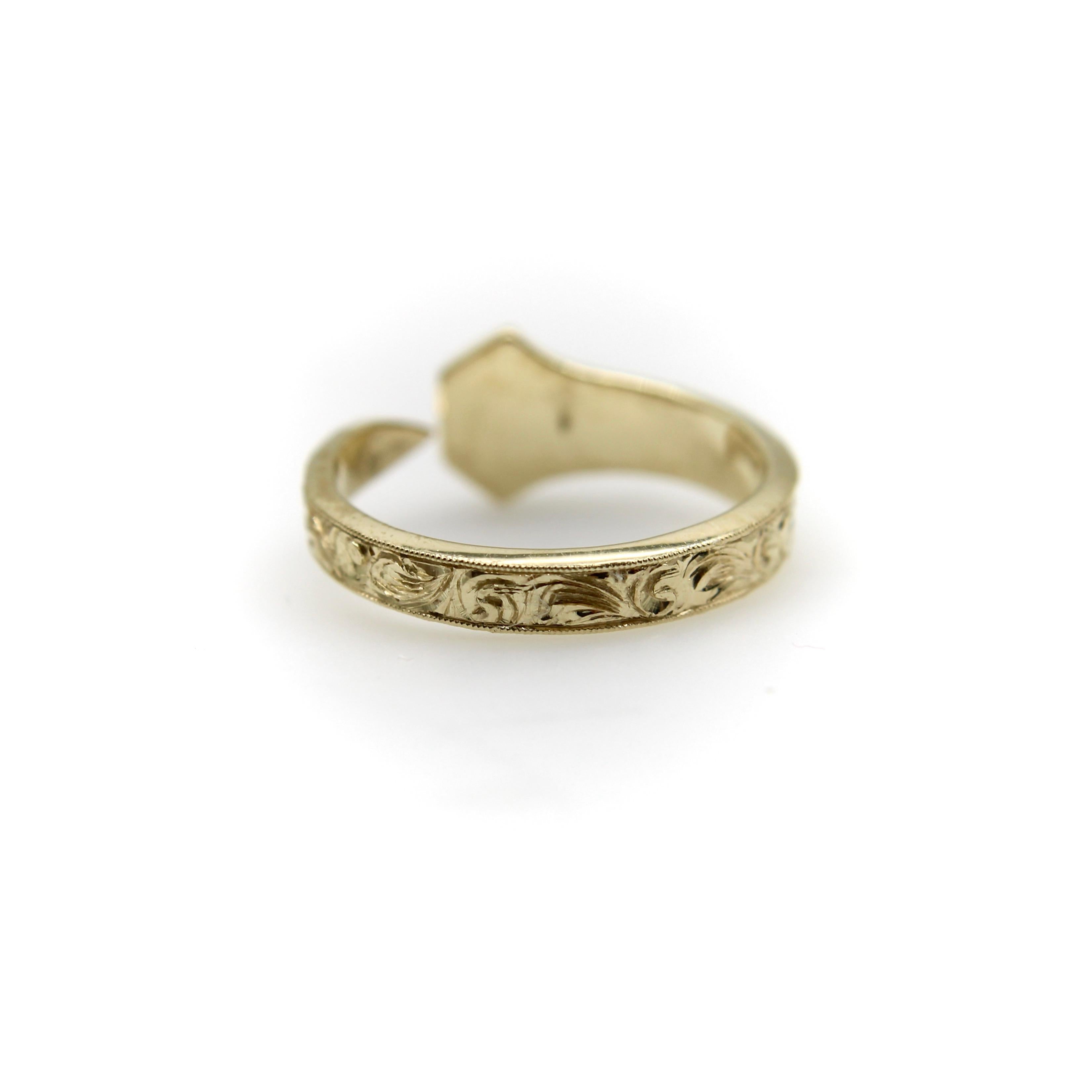 14K Gold Edwardian-Inspired Hand Engraved Nail Ring with Diamonds and Milgrain In New Condition For Sale In Venice, CA
