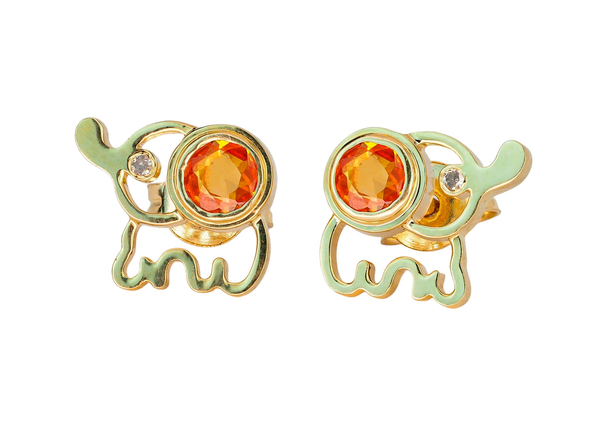 14k Gold Elephant Earrings Studs with Yellow Sapphires For Sale 2