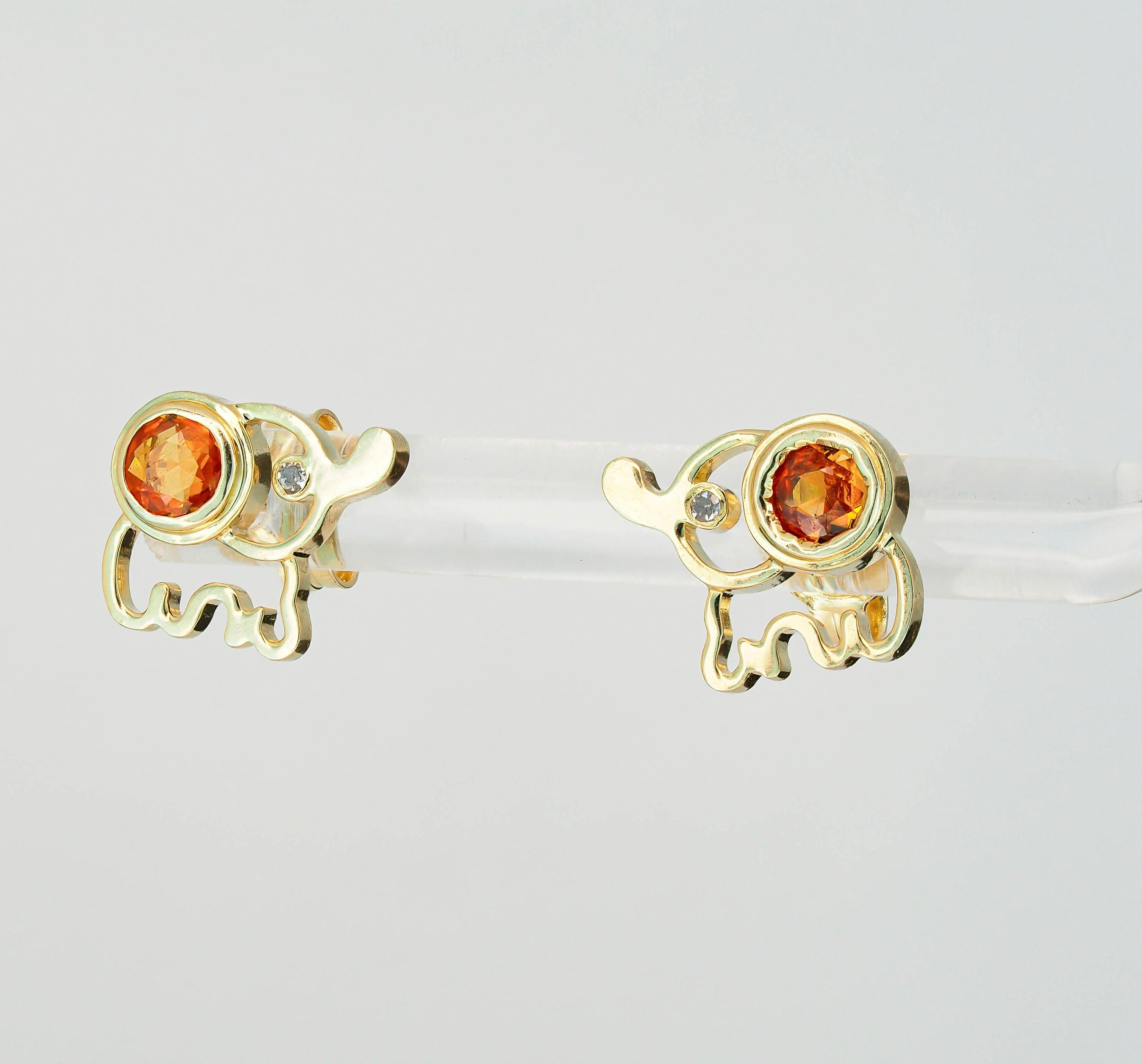 Round Cut 14k Gold Elephant Earrings Studs with Yellow Sapphires For Sale