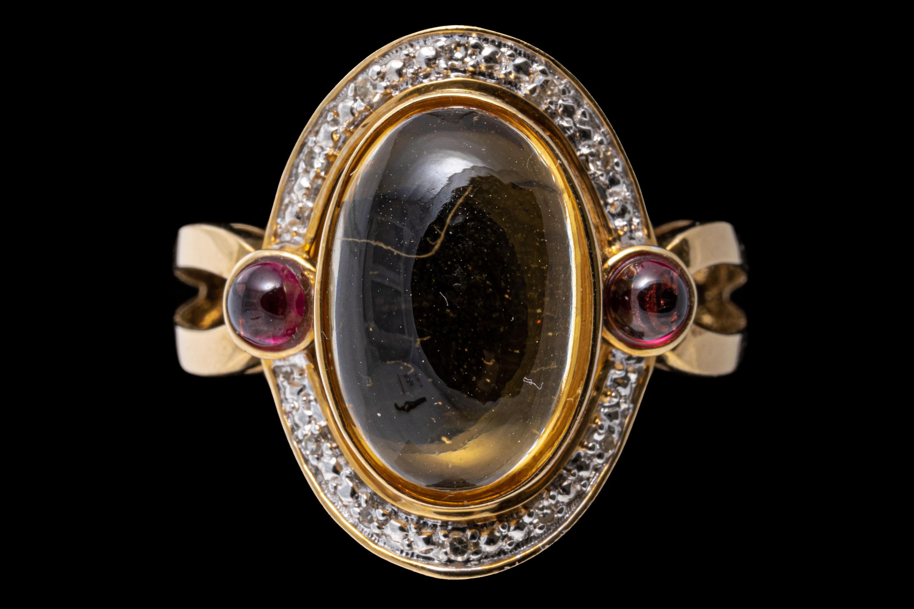 Contemporary 14k Gold Elongated Pale Cabachon Citrine and Rhodolite Garnet Ring For Sale