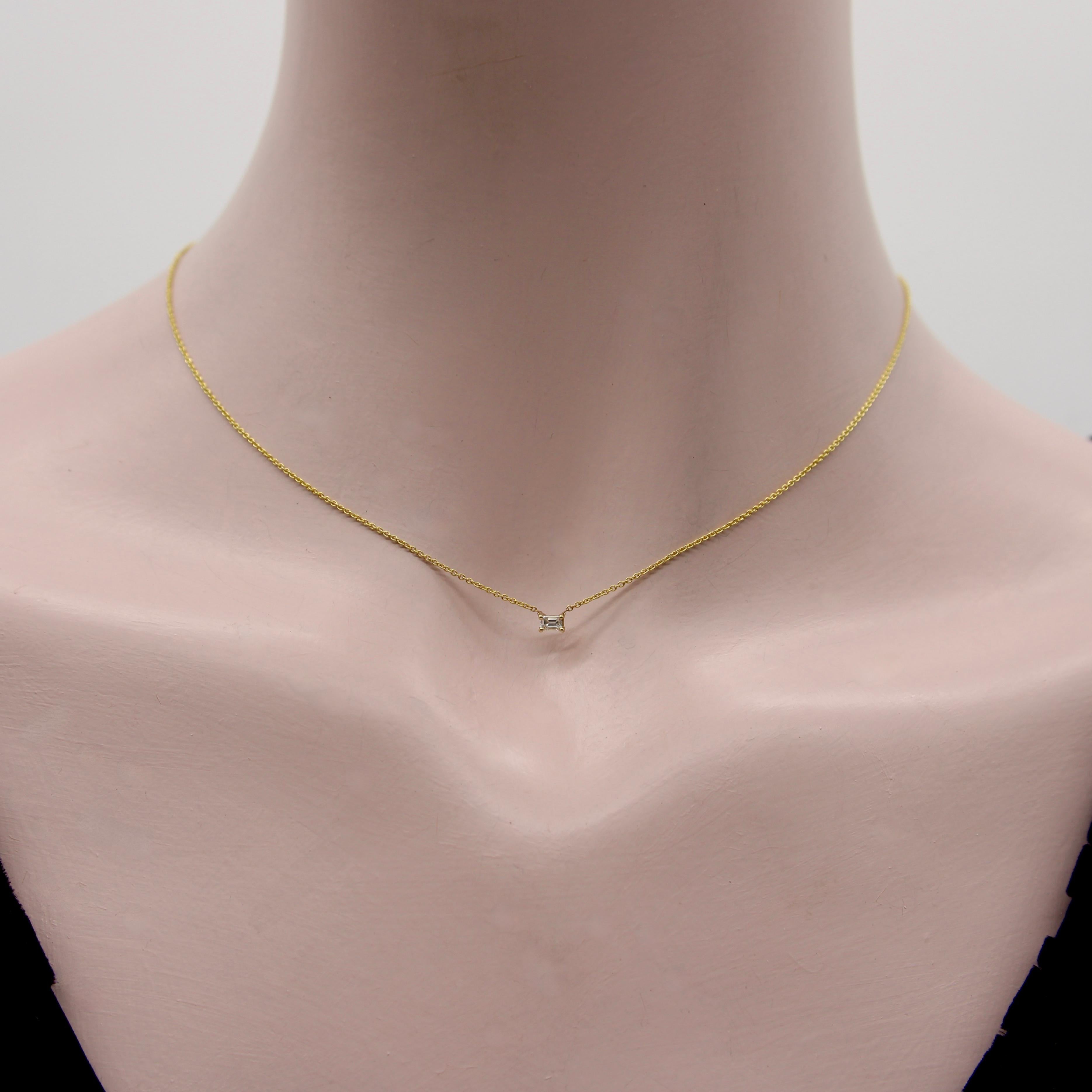 14K Gold Emerald Cut Diamond Necklace For Sale 5