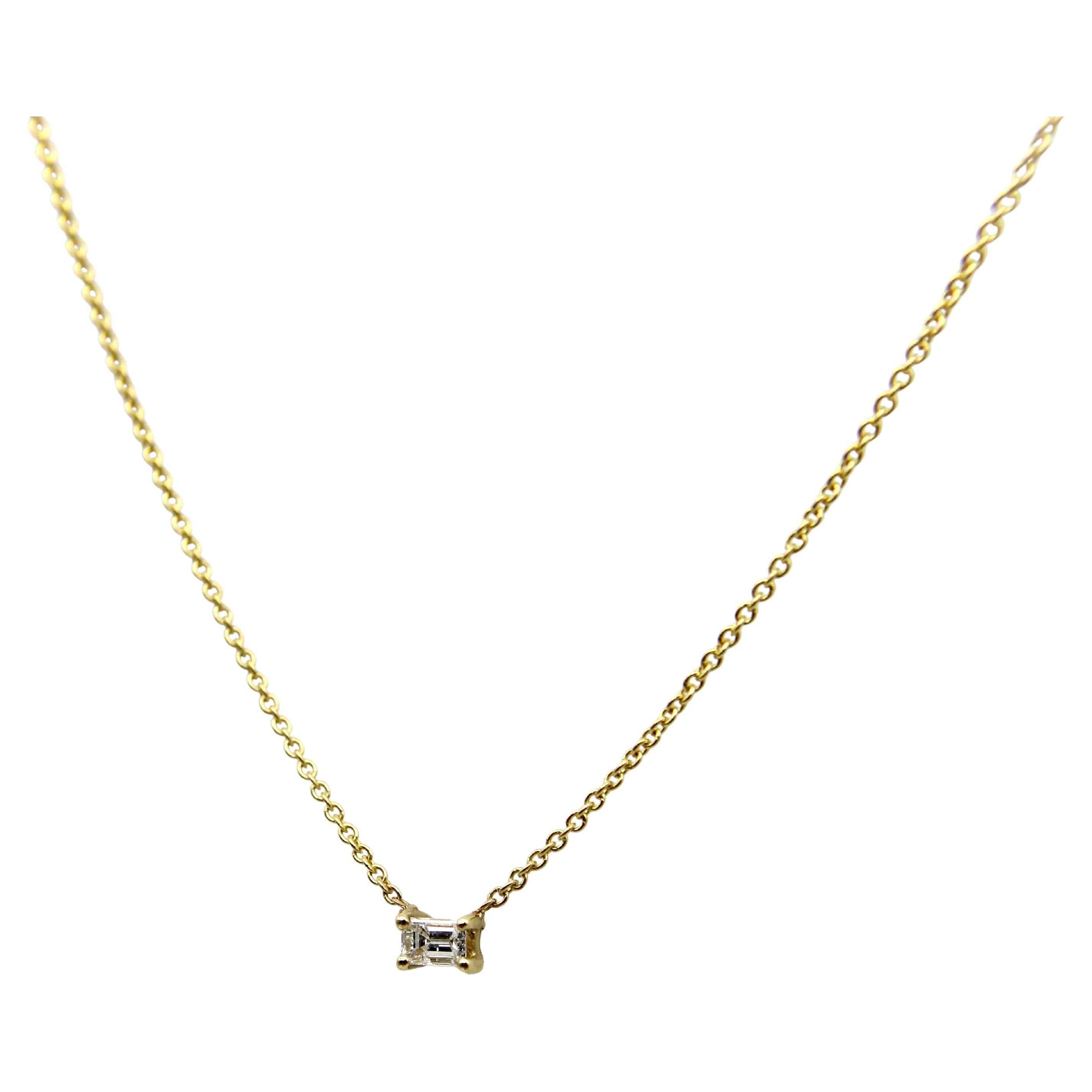 14K Gold Emerald Cut Diamond Necklace For Sale