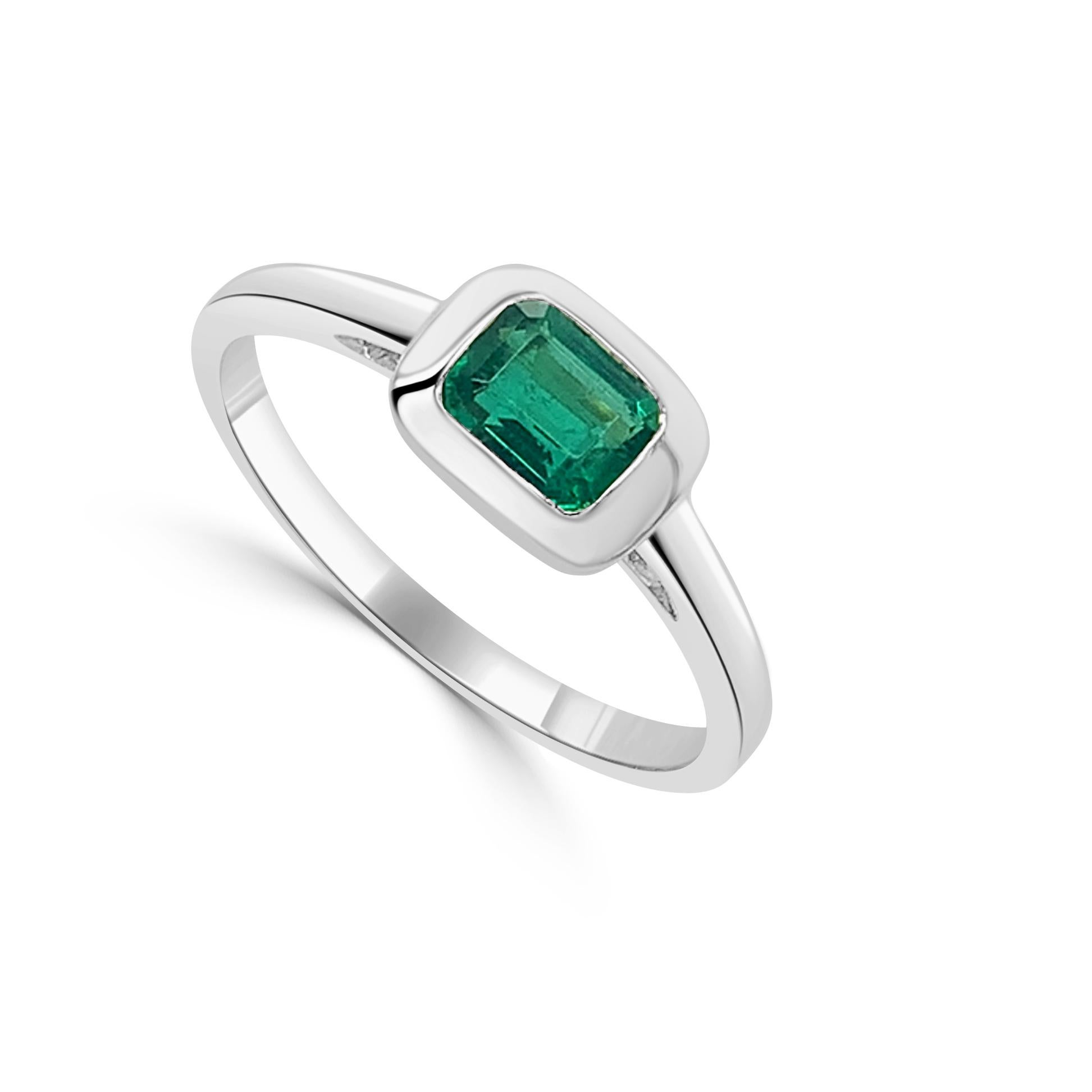 emerald ring gold
