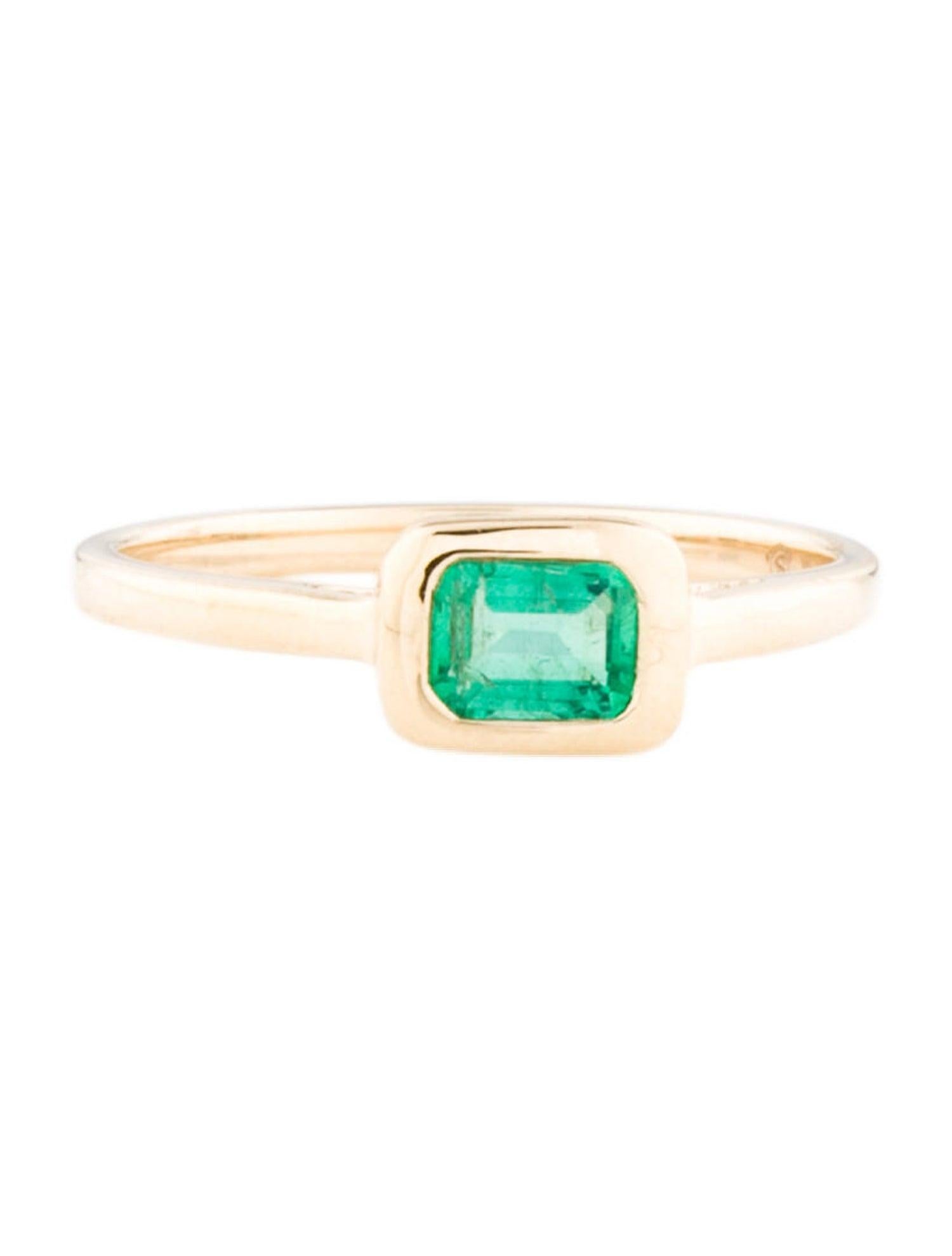 Women's 14k Gold & Emerald Ring 0.60 CTTW for Her, Emerald Cut Emerald for Ladies For Sale