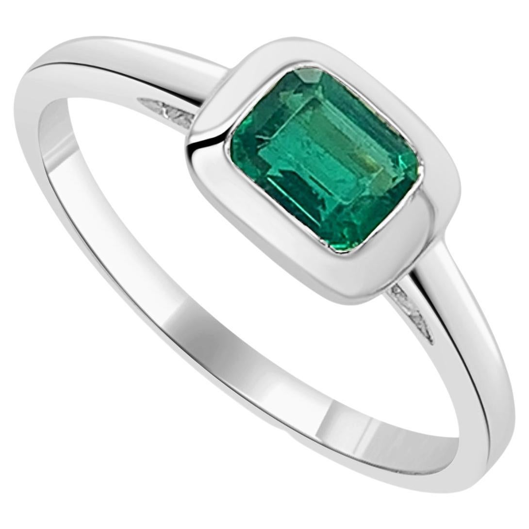14k Gold & Emerald Ring 0.60 CTTW for Her, Emerald Cut Emerald for Ladies For Sale