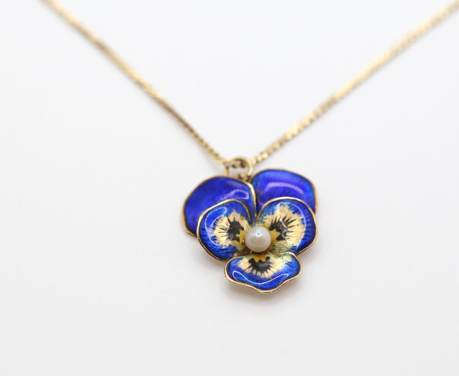 Collana con ciondolo a forma di viola del pensiero in oro 14K, 1930 In condizioni buone in vendita a Herzelia, Tel Aviv