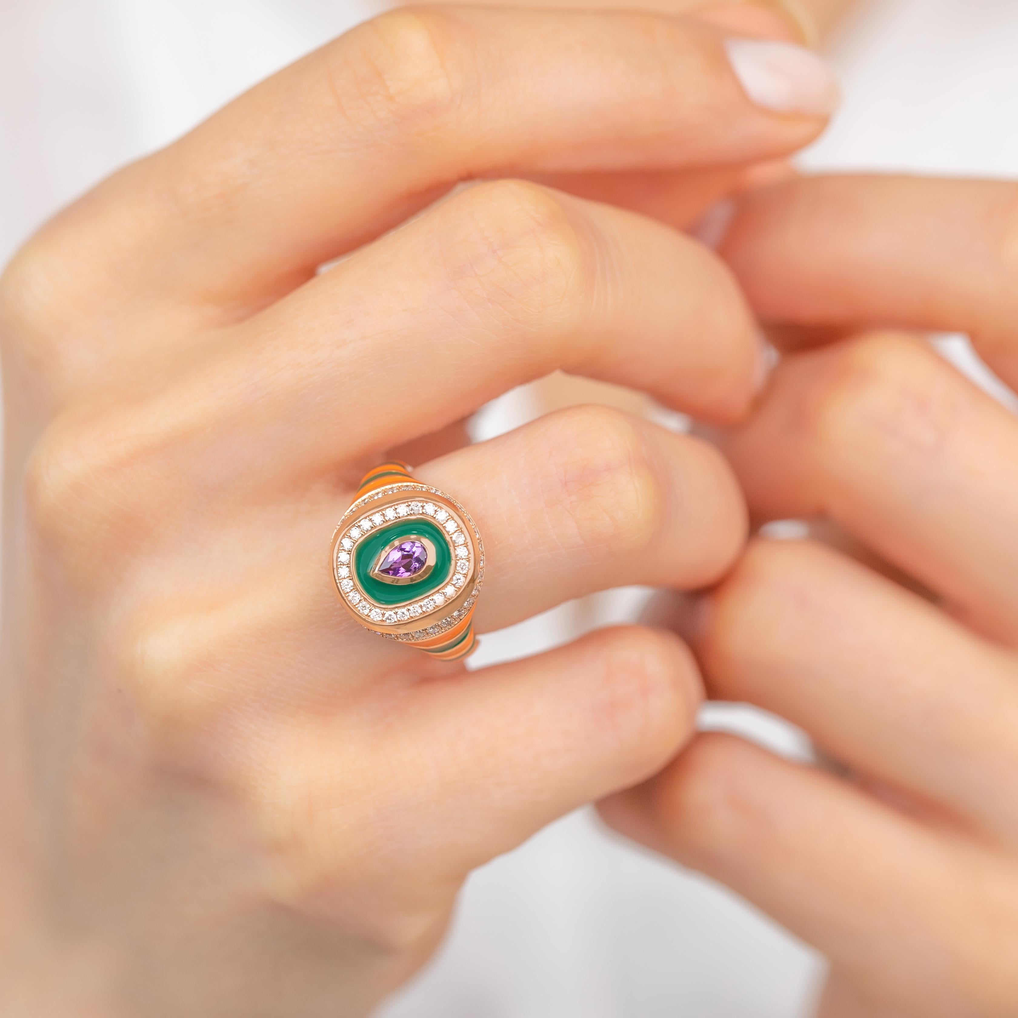 Bague en or 14K avec émail : Une pièce d'apparat colorée pour The Modern Collector en vente 4