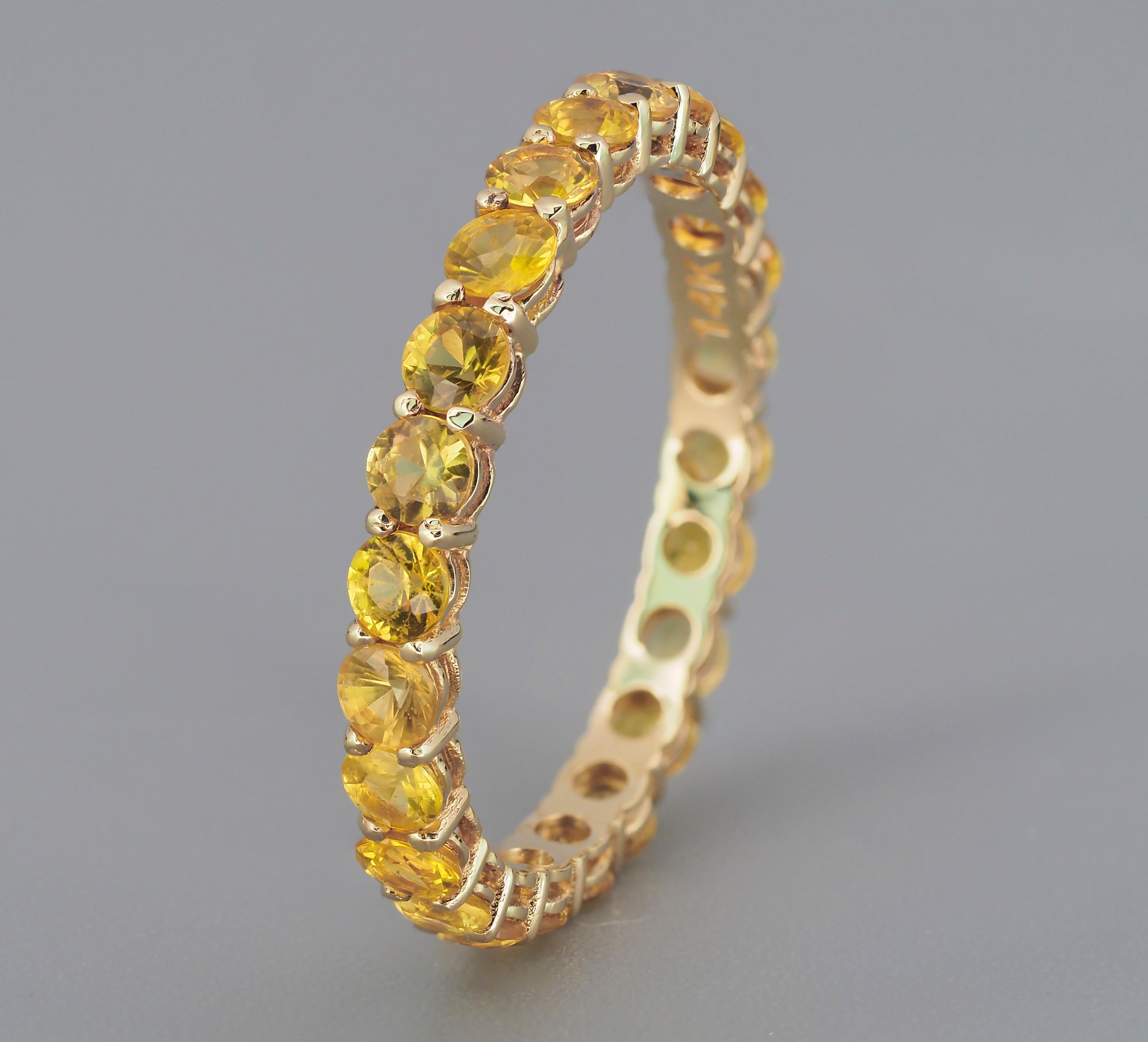 For Sale:  14k Gold Eternity Ring with Sapphires 3