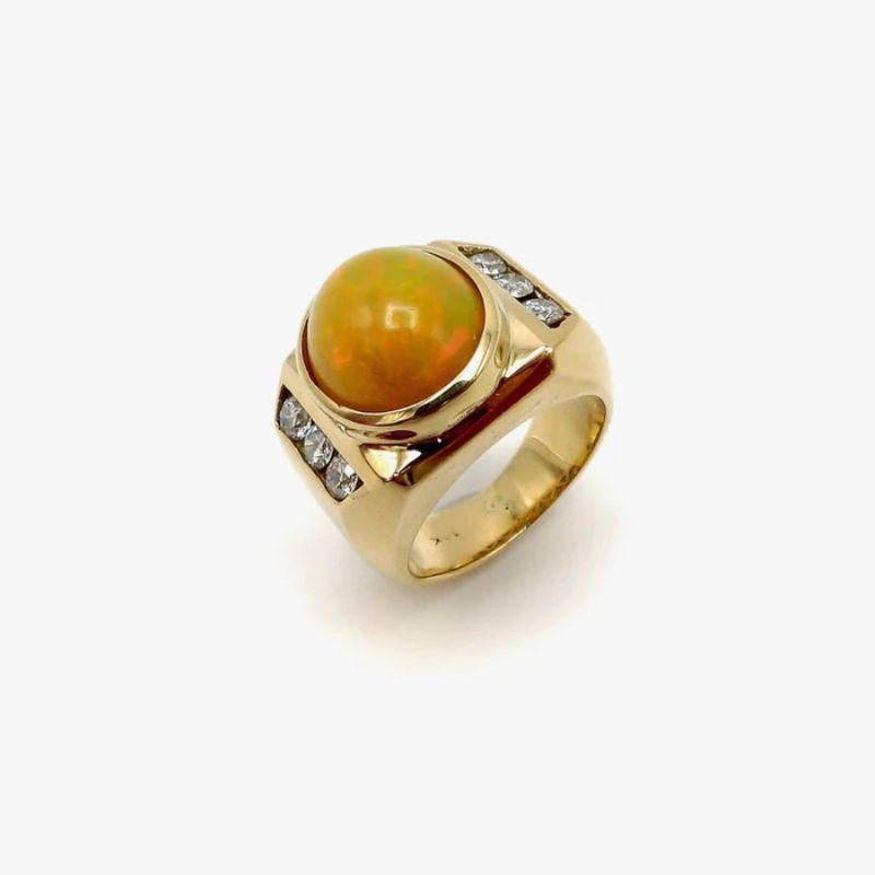 Anillo de cóctel de oro de 14 quilates con ópalo etíope y diamantes, años 80 Contemporáneo en venta