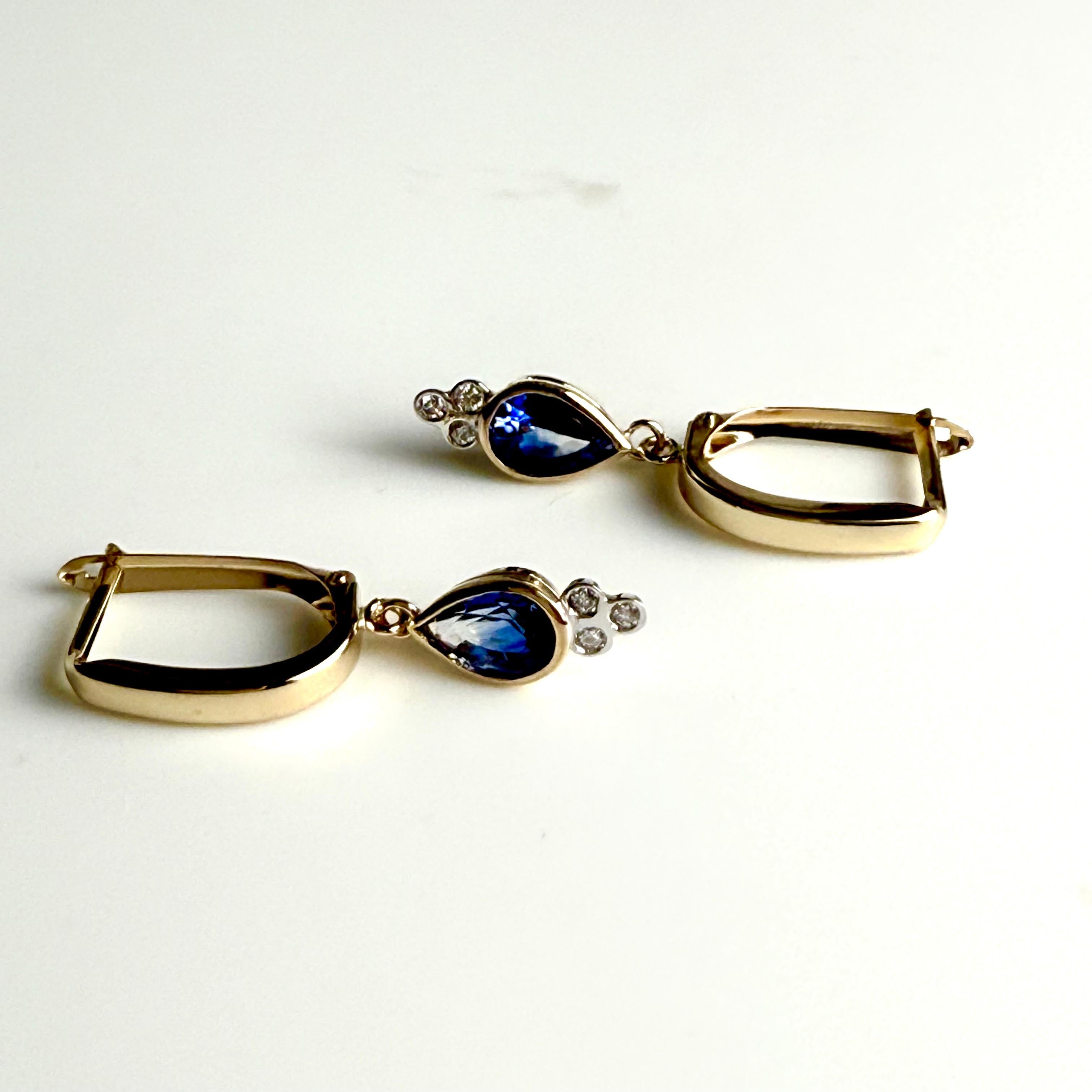 14K Gold European Lever Back Hoop Earrings Birnenförmige Saphire und Diamanten (Moderne) im Angebot