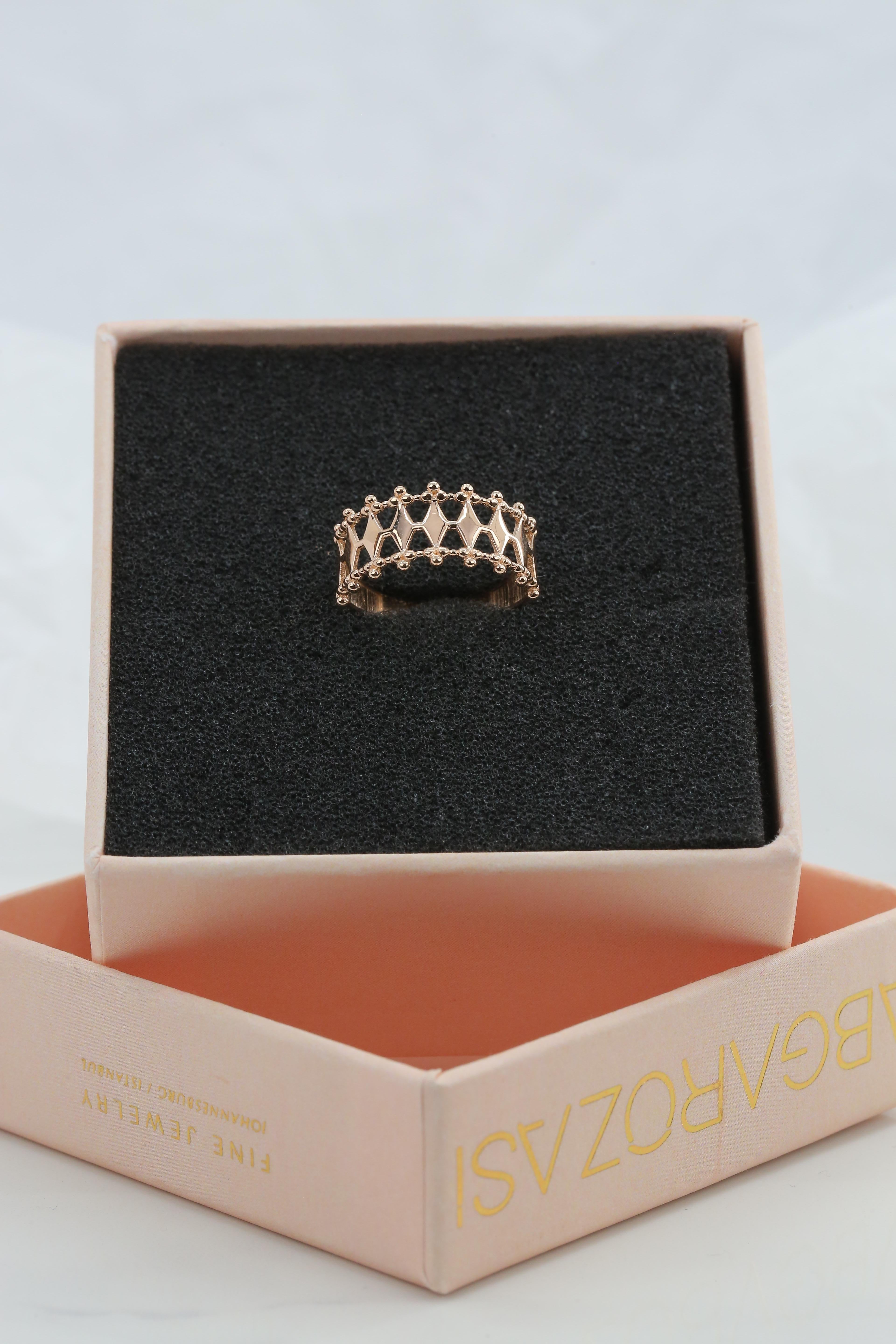 For Sale:  14k Gold Fence Ring, Dainty Fence Ring, 14k Gold Dainty Fence Shaped Ring, Fence 8