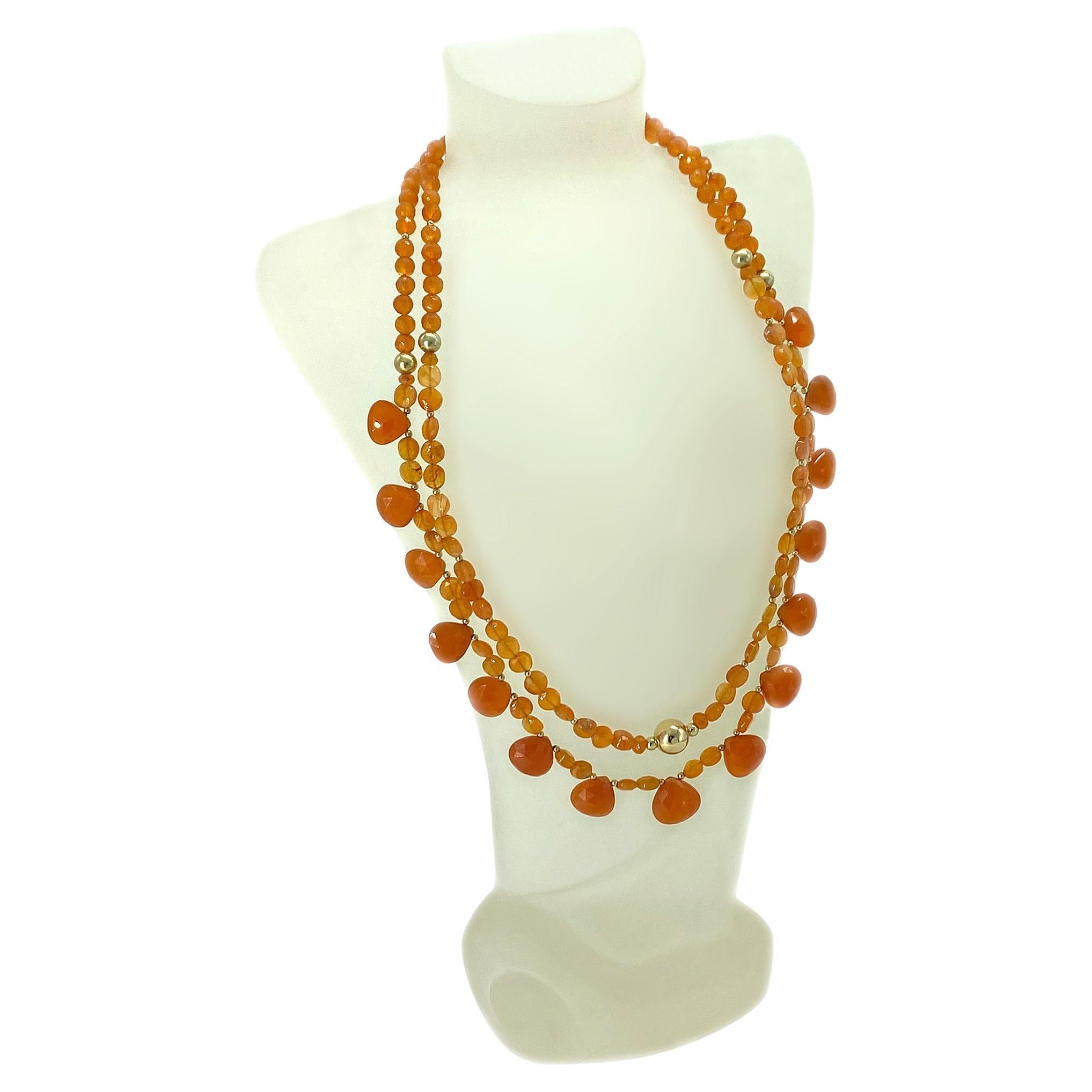 Collier double brin en cornaline remplie d'or 14K avec briolette en forme de coeur en vente