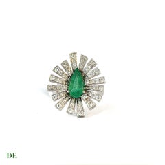 14k Gold Fine 1.22 crt Emerald Firework w/ .921. Diamond Elegant Statement Ring