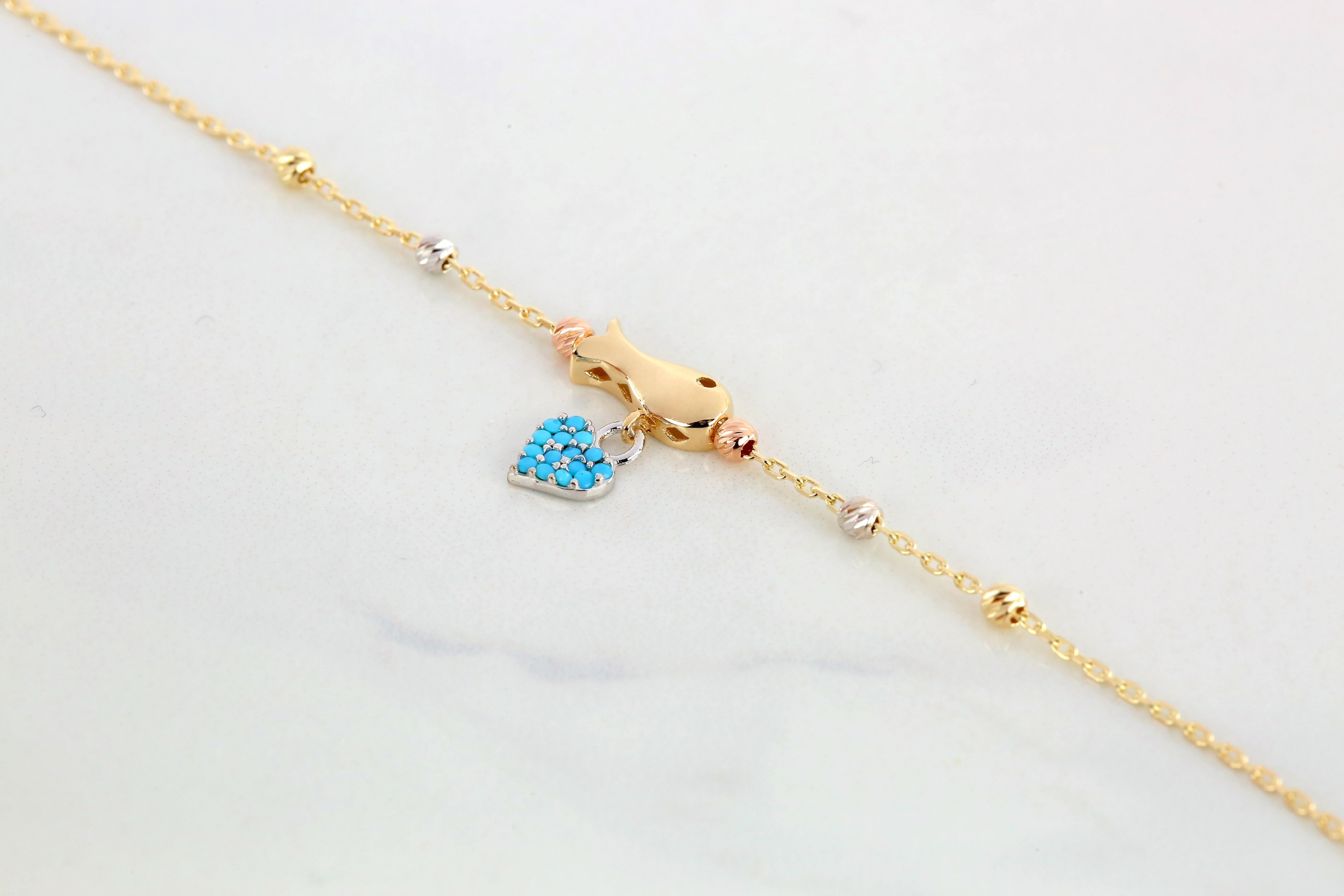 14K Gold Fish and Heart Charm Dainty Beaded Bracelet For Sale 6