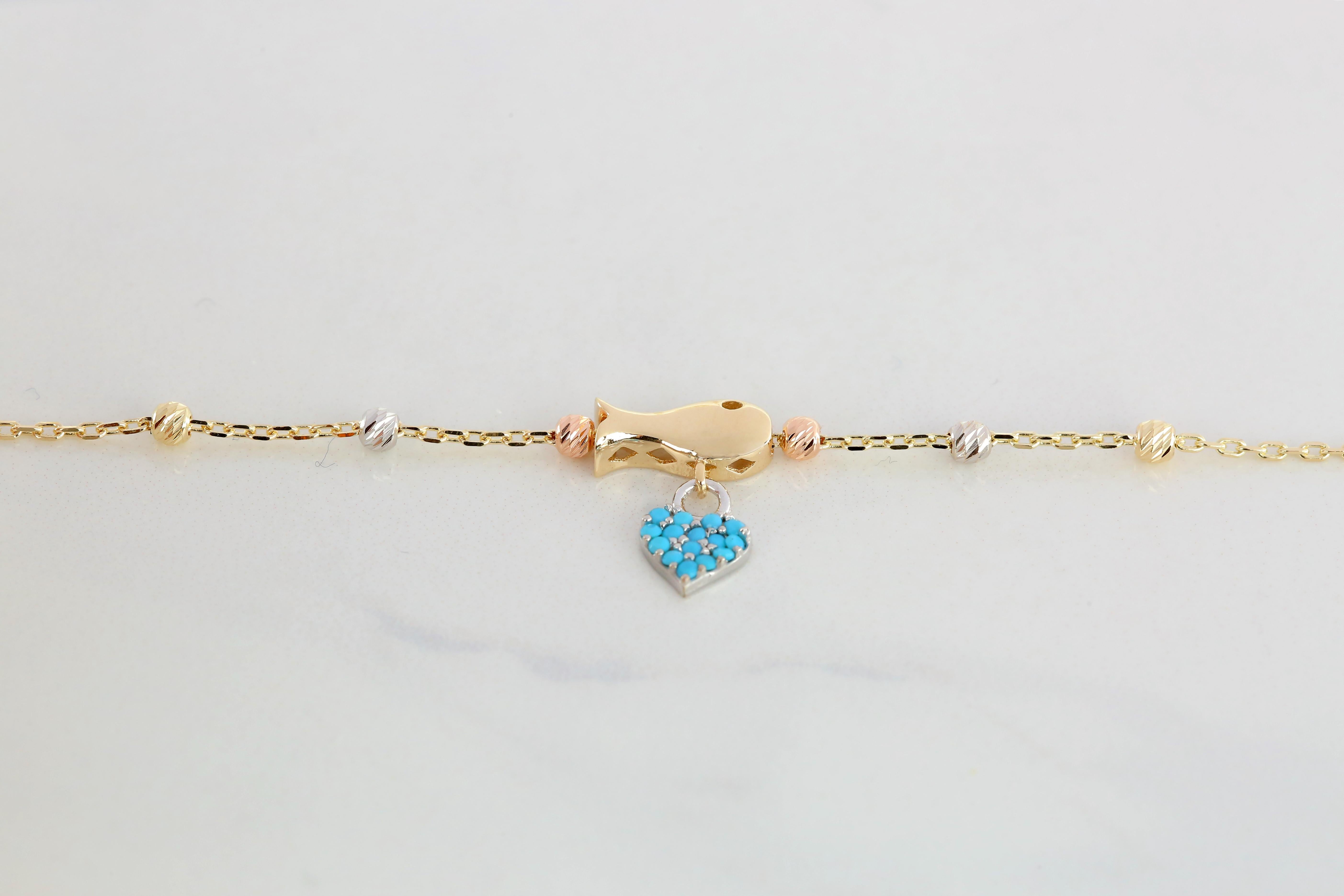 14K Gold Fish and Heart Charm Dainty Beaded Bracelet For Sale 1