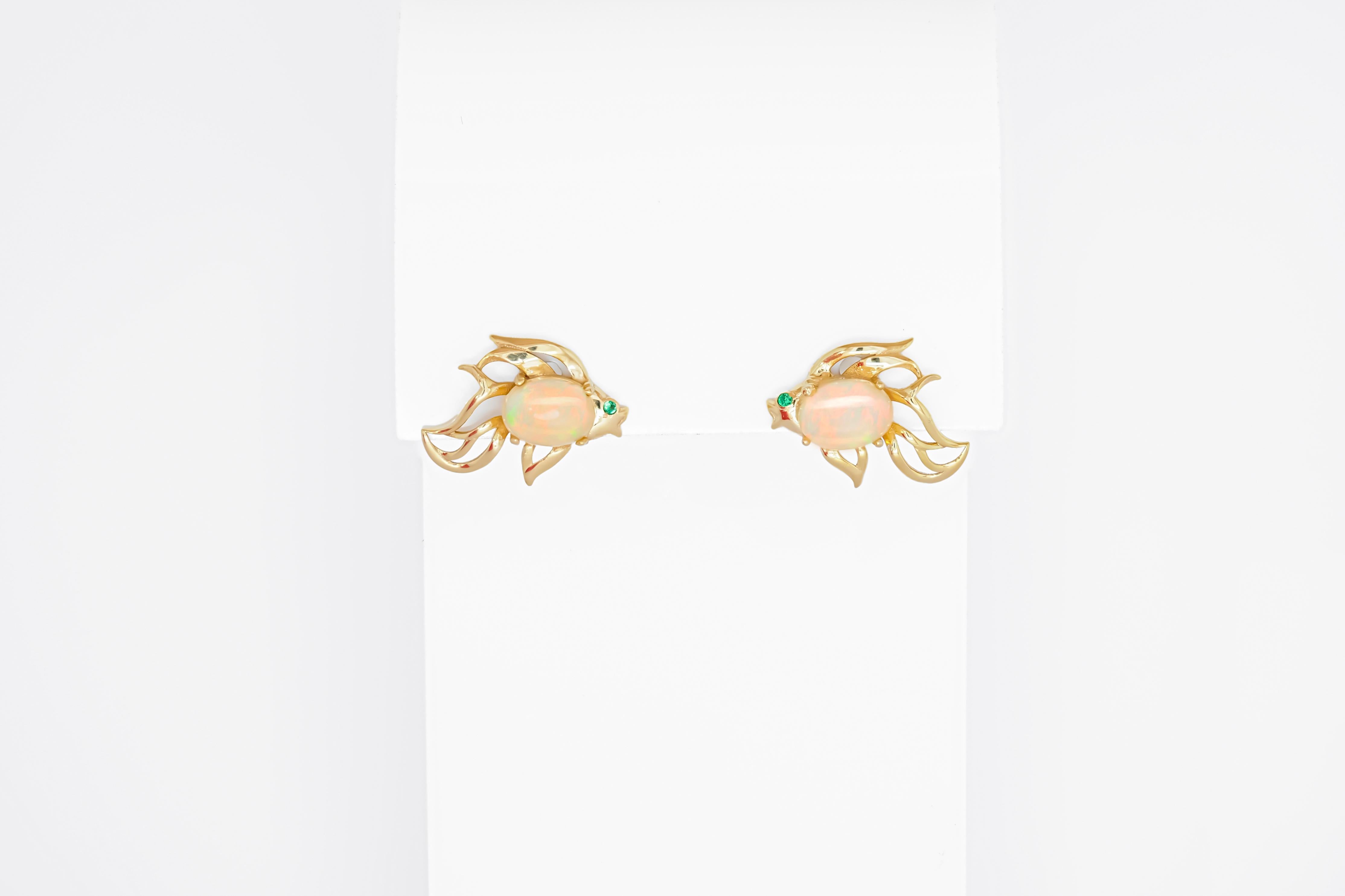 14k gold Fish earrings studs set in 14k gold. Opal earrings studs. Opal cabochon earrings. Animal Little Fish Jewelry. October Birthstone Opal Lucky fish Gift.

Metal: 14k gold
Size: 18x16mm and same for earrings
Total Weight: 3.3 g.
Set with opal,