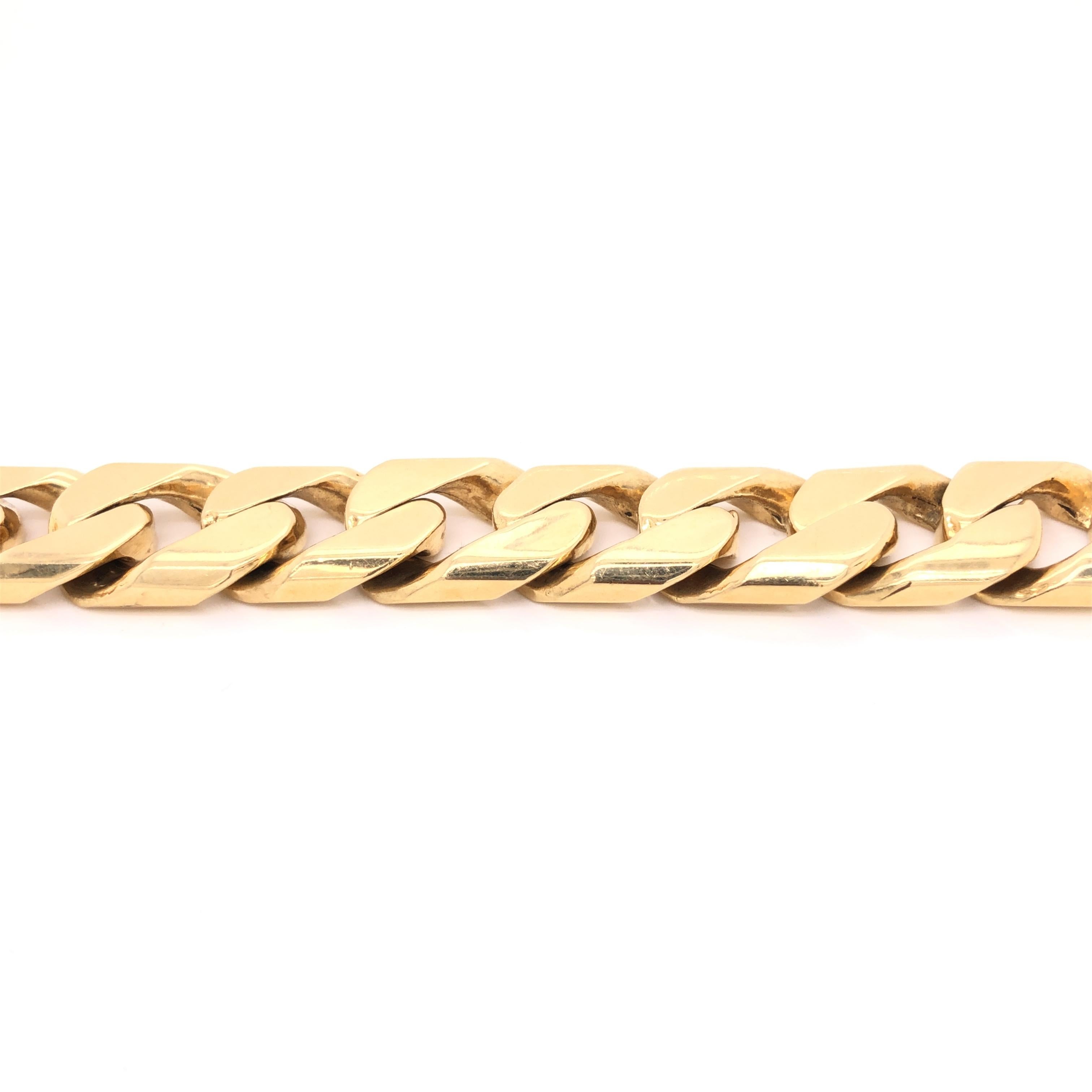 14 Karat Gold Flattened Curb Link Chain Bracelet In Excellent Condition For Sale In New York, NY