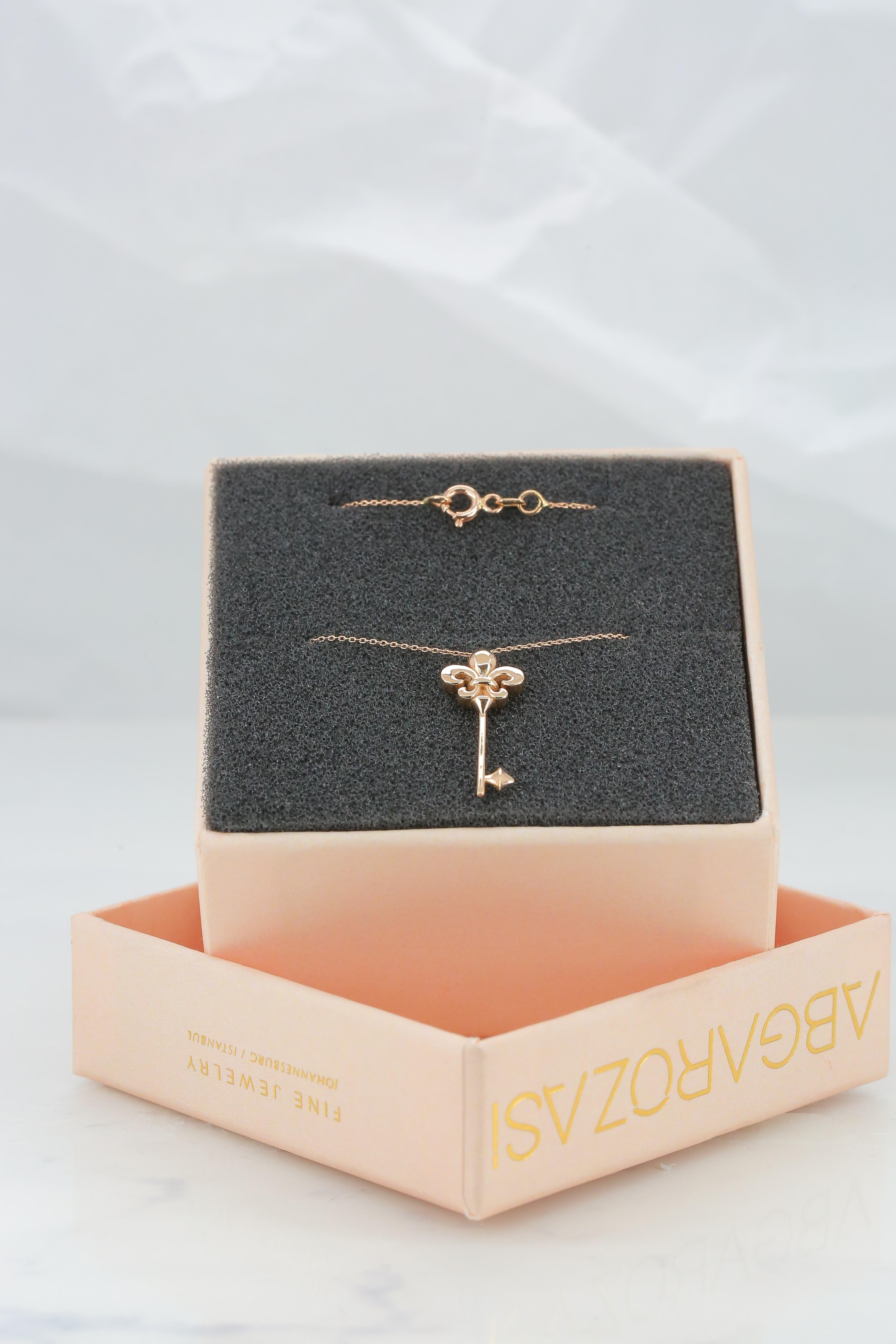 Women's 14K Gold Fleur De Lis Necklace, Gold Key Charm Necklace For Sale