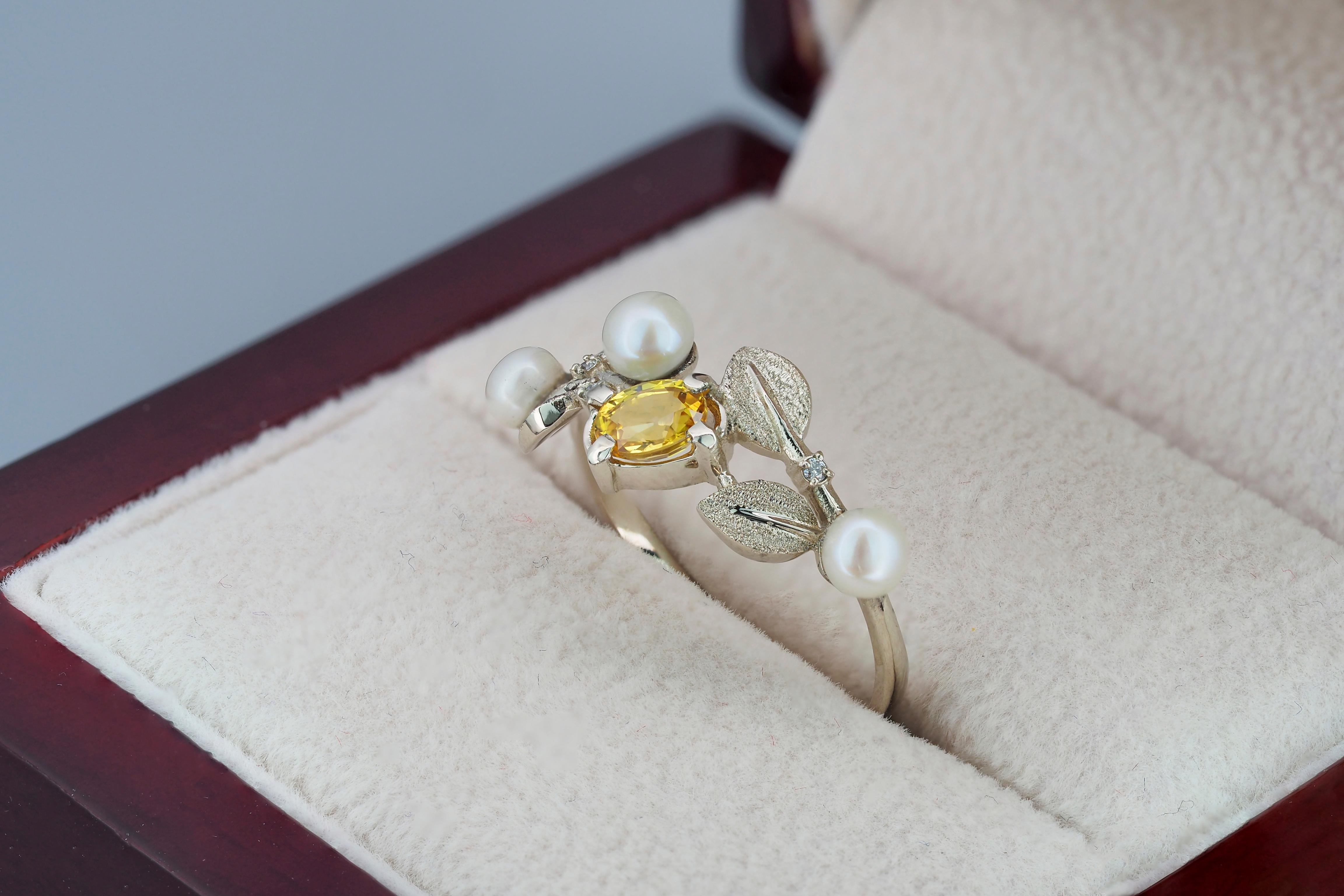 14k Gold Floral Ring with Sapphire, Diamonds and Pearls For Sale 1