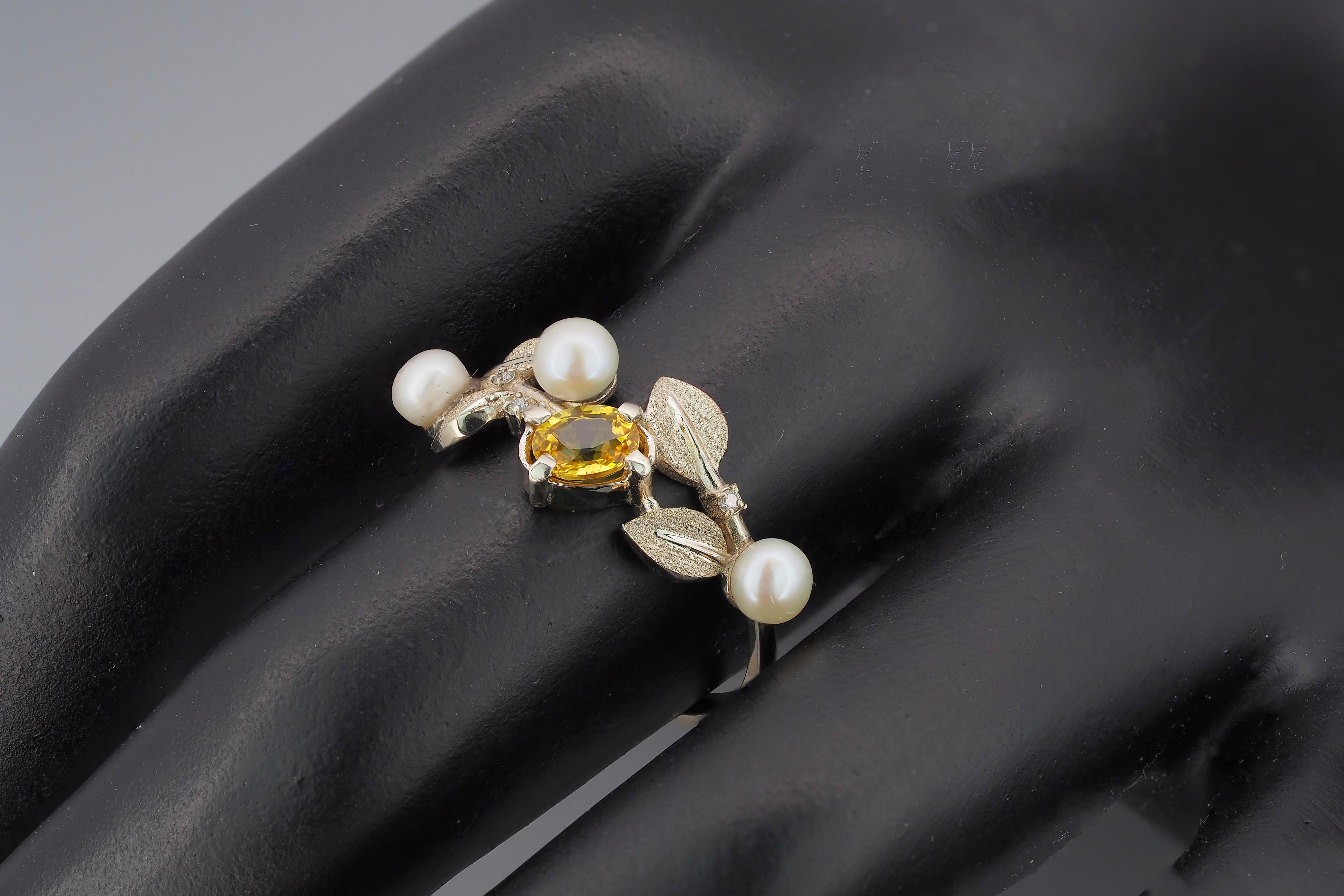 14k Gold Floral Ring with Sapphire, Diamonds and Pearls For Sale 2