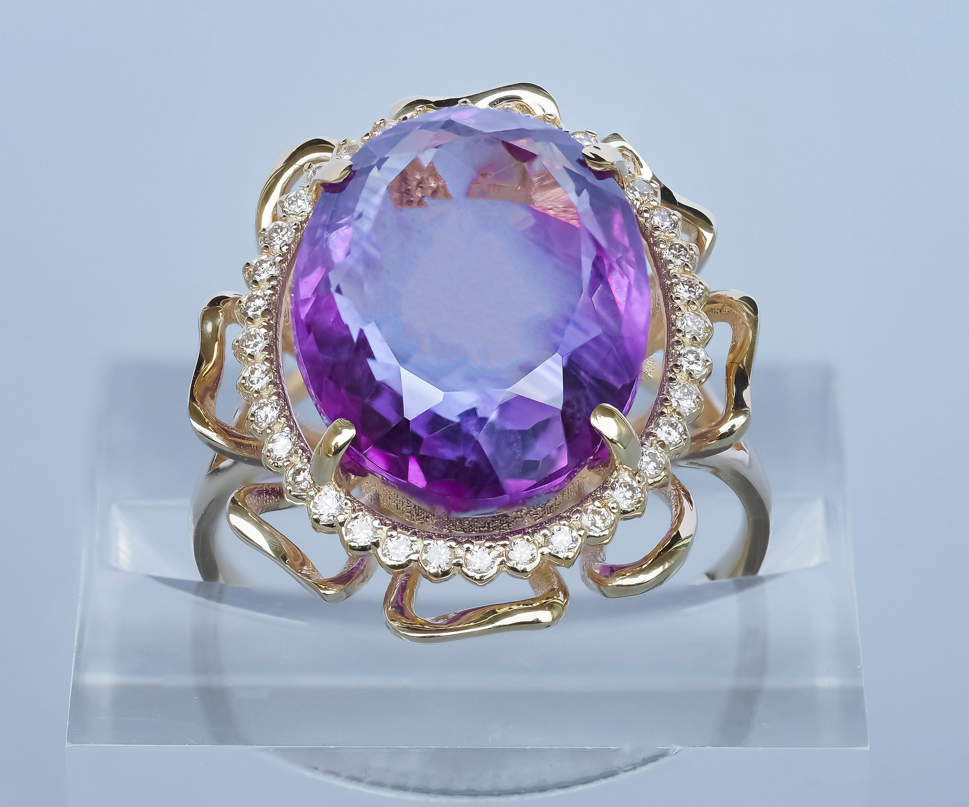 For Sale:  14 Karat Gold Flower Ring with Amethyst and Diamonds 3