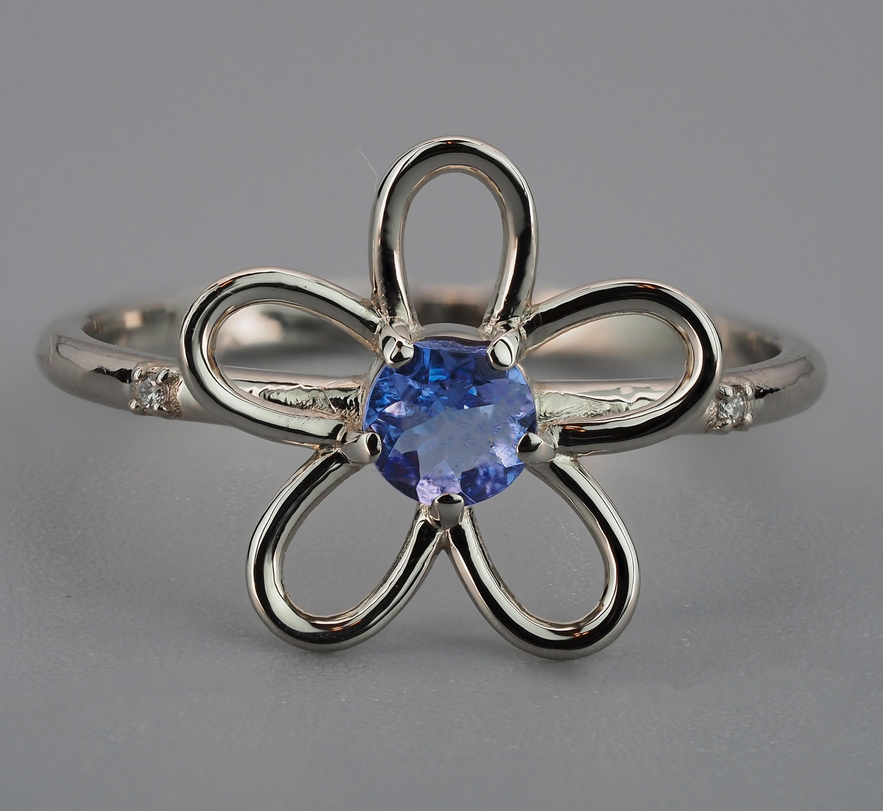 For Sale:  14k Gold Flower Ring with Tanzanite and Diamonds 3