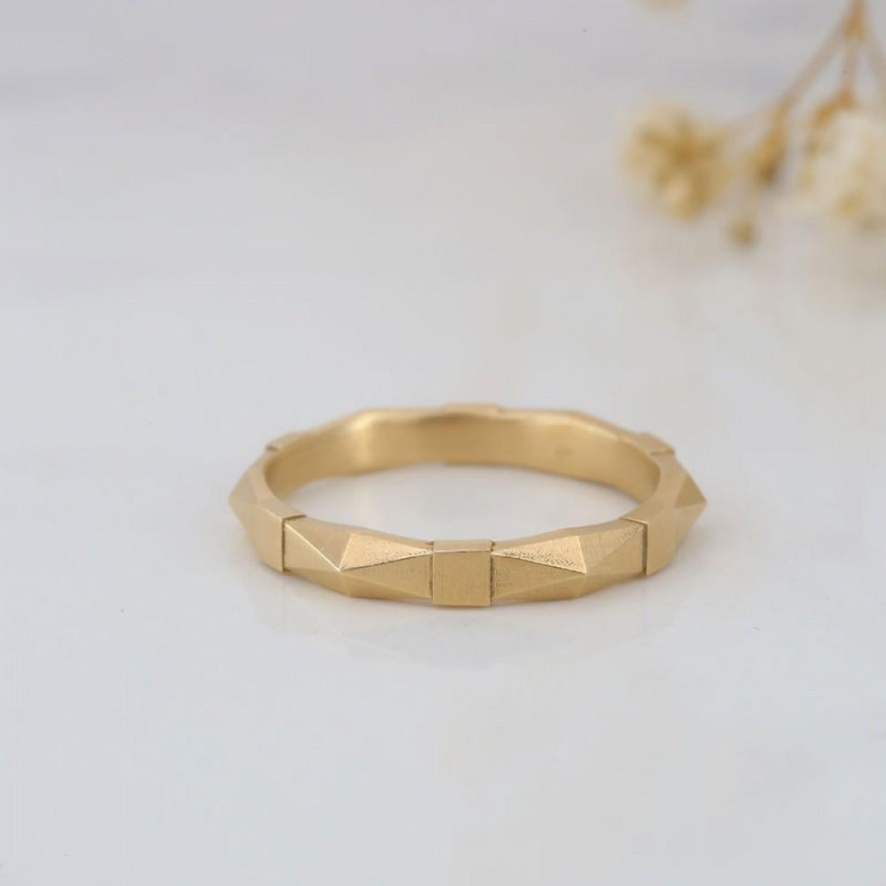 For Sale:  14K Gold Geometrical Vingate Style Wedding Band Ring 3